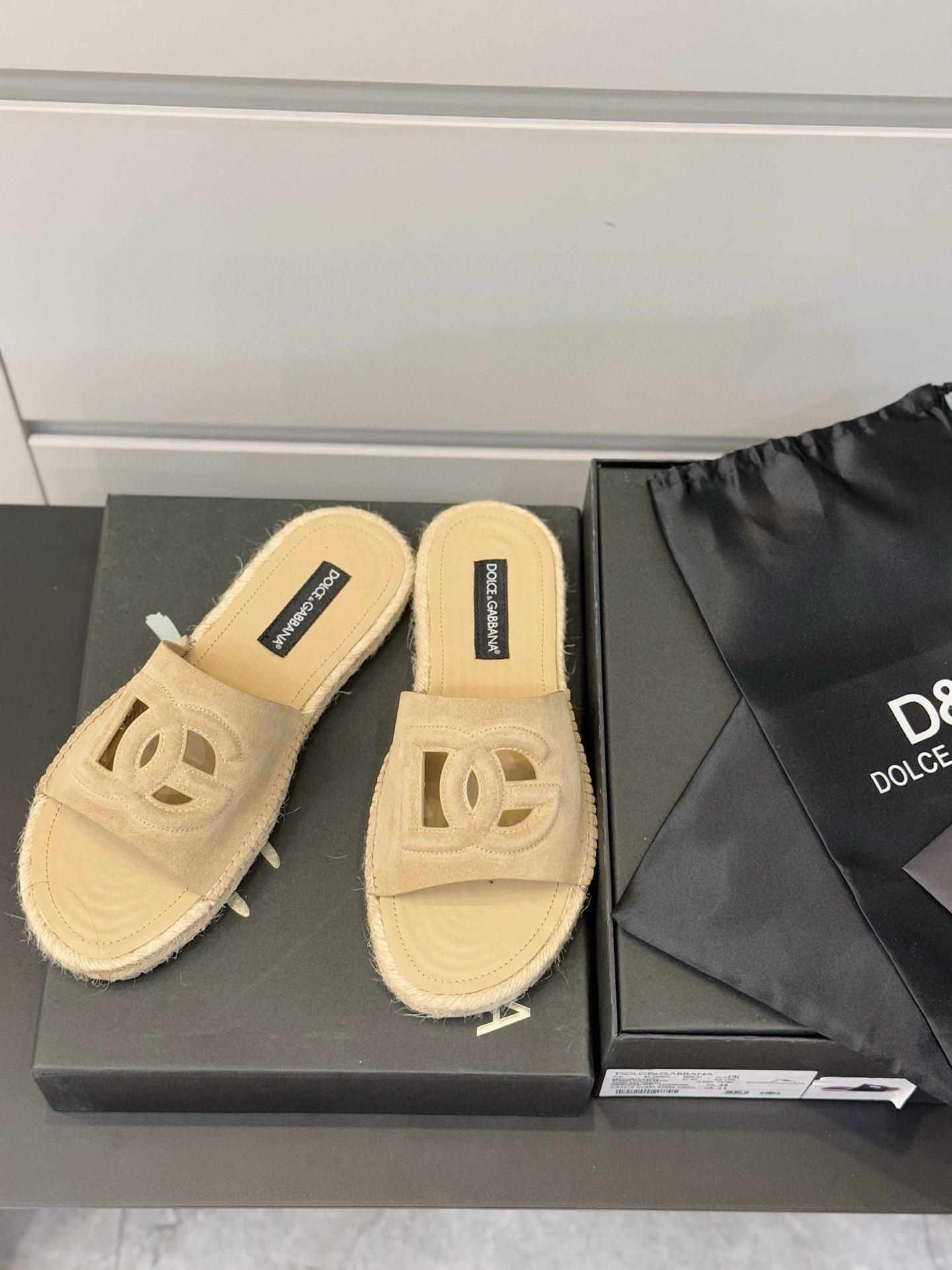 Тапочки Dolce Gabbana 