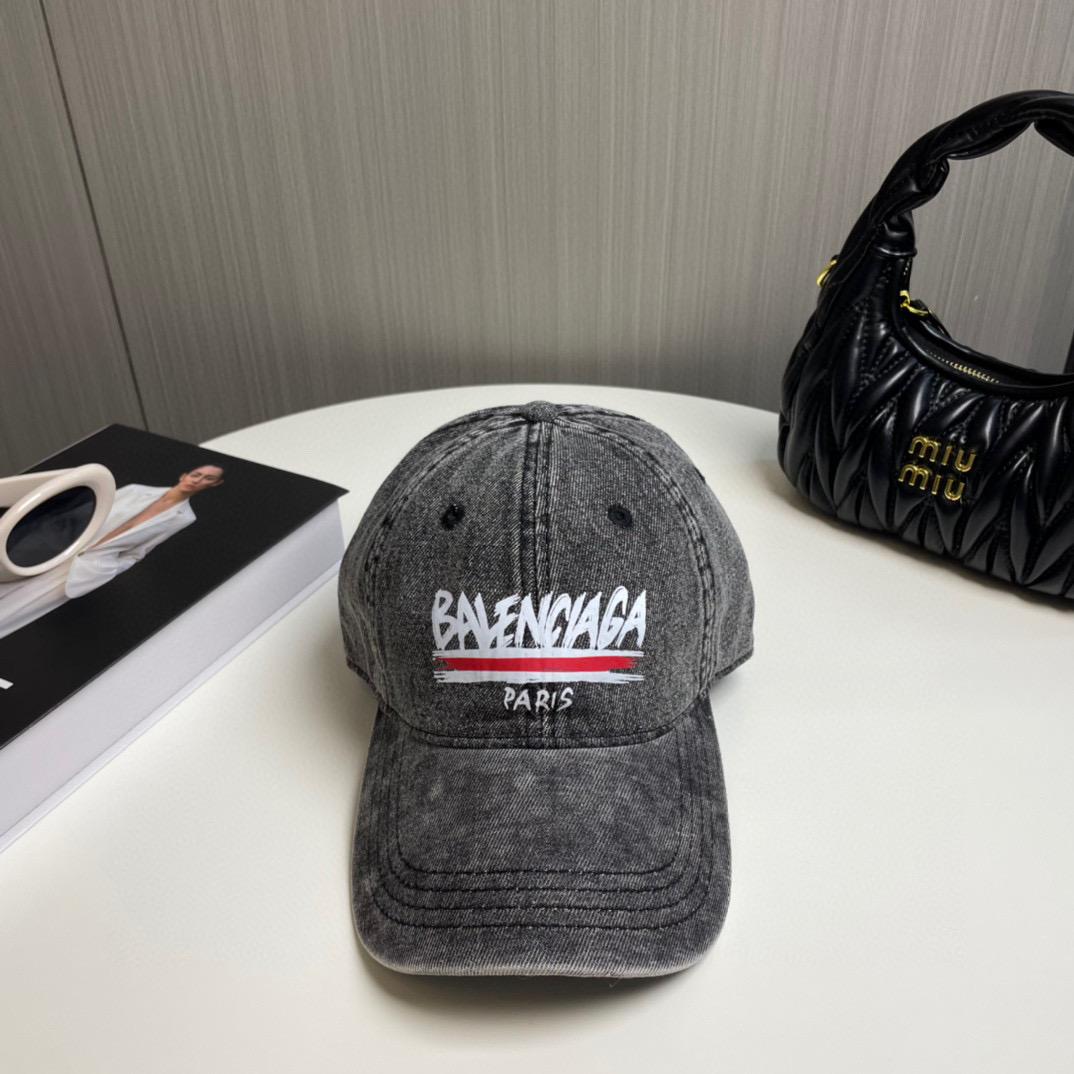 Кепка Balenciaga 
