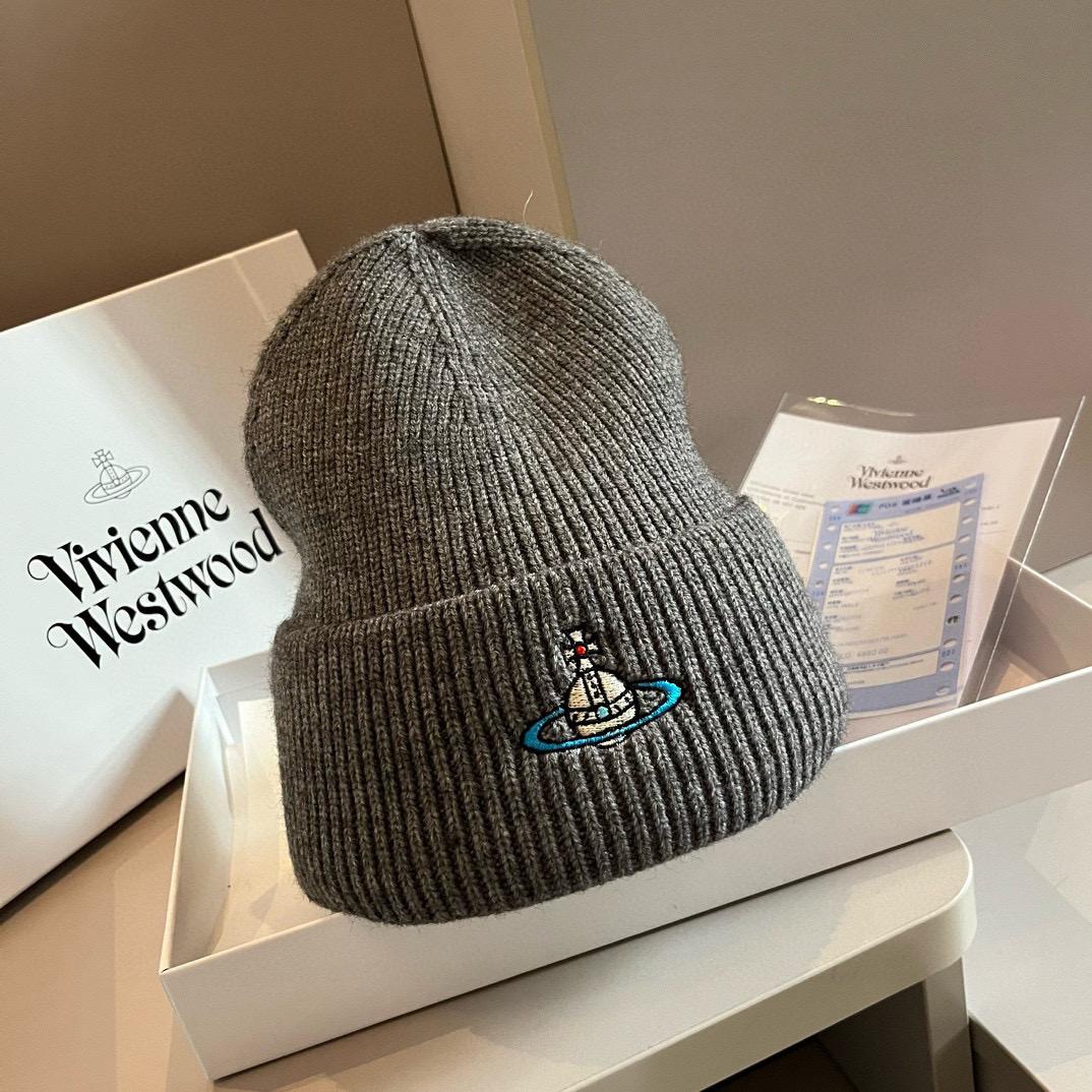 Шапка Vivienne Westwood