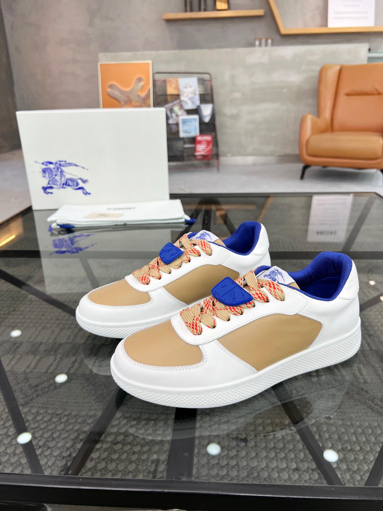 Кроссовки Burberry 