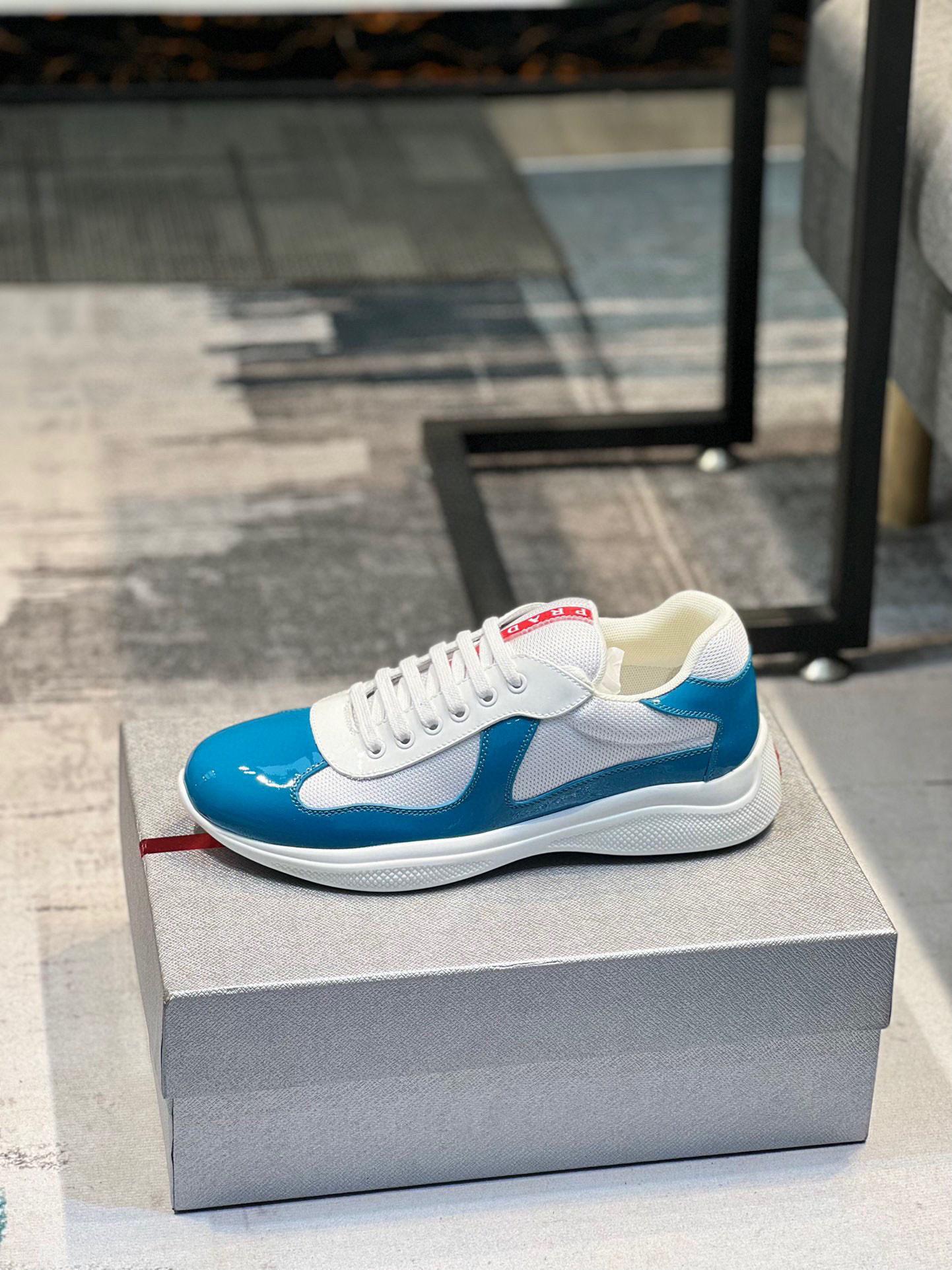 Кроссовки Prada 