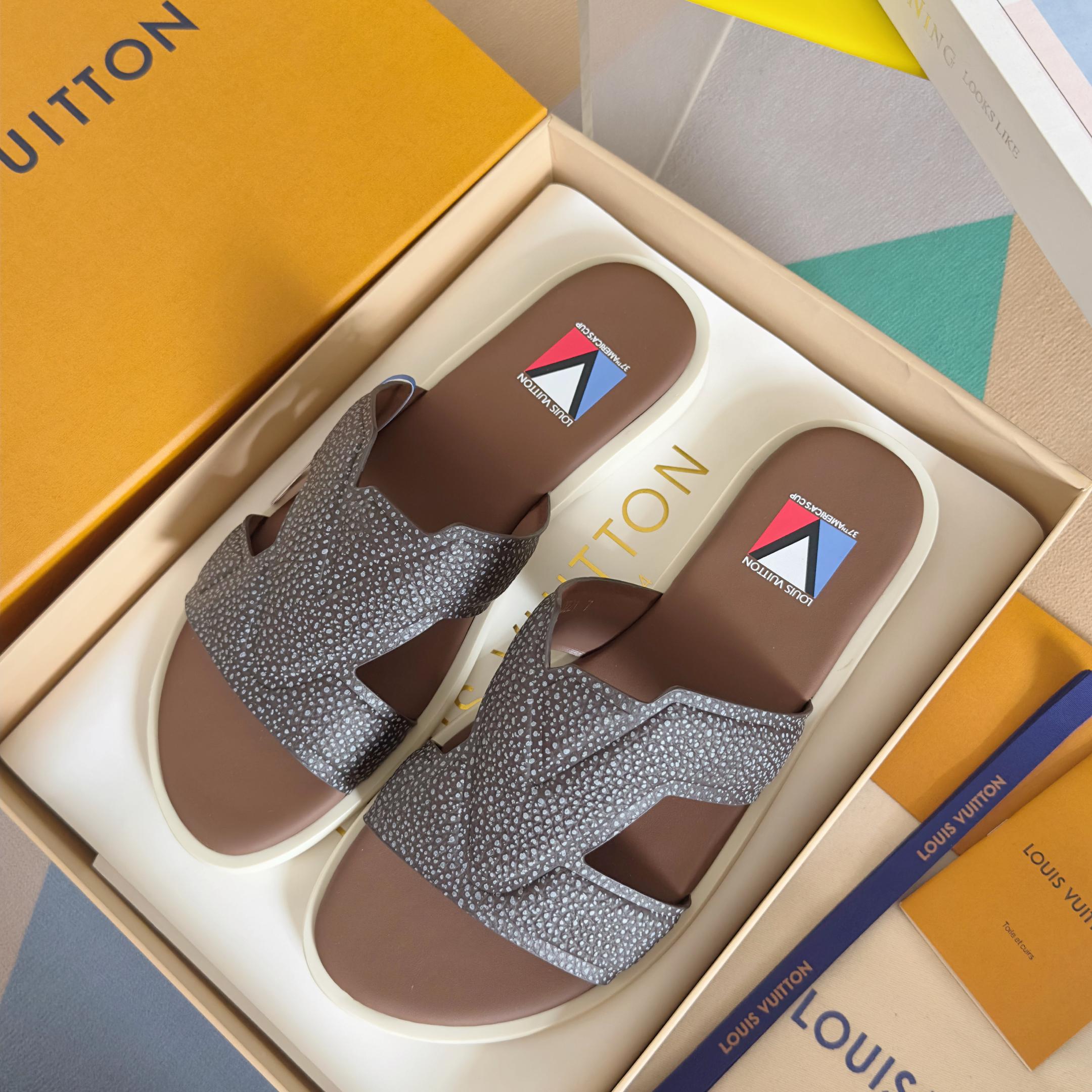 Тапки Louis Vuitton 