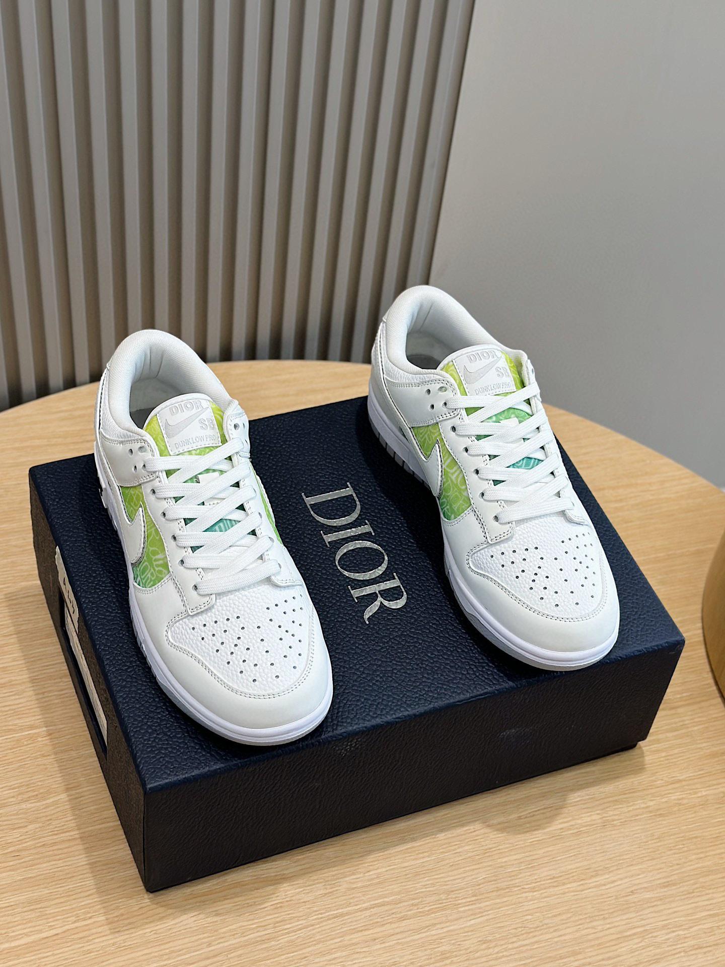 Кроссовки Dior 