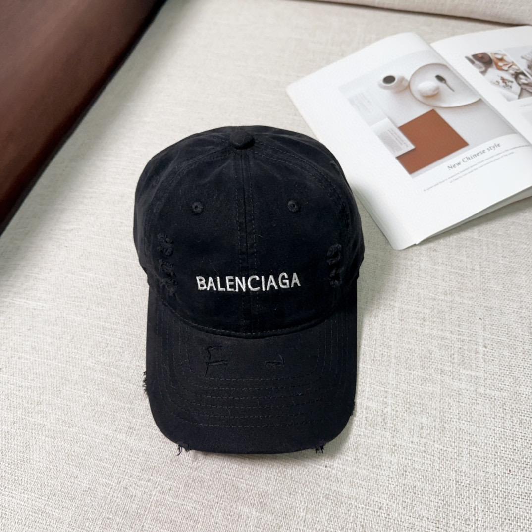 Кепка Balenciaga 