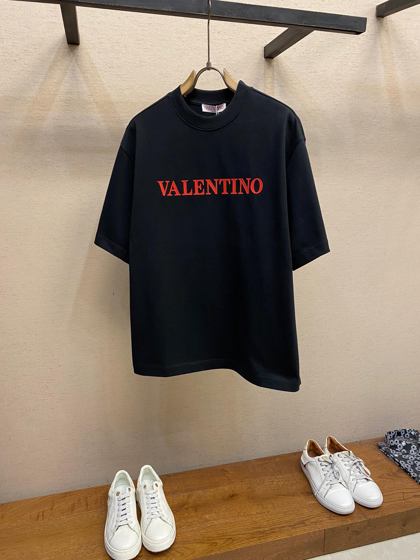 Футболка Valentino 