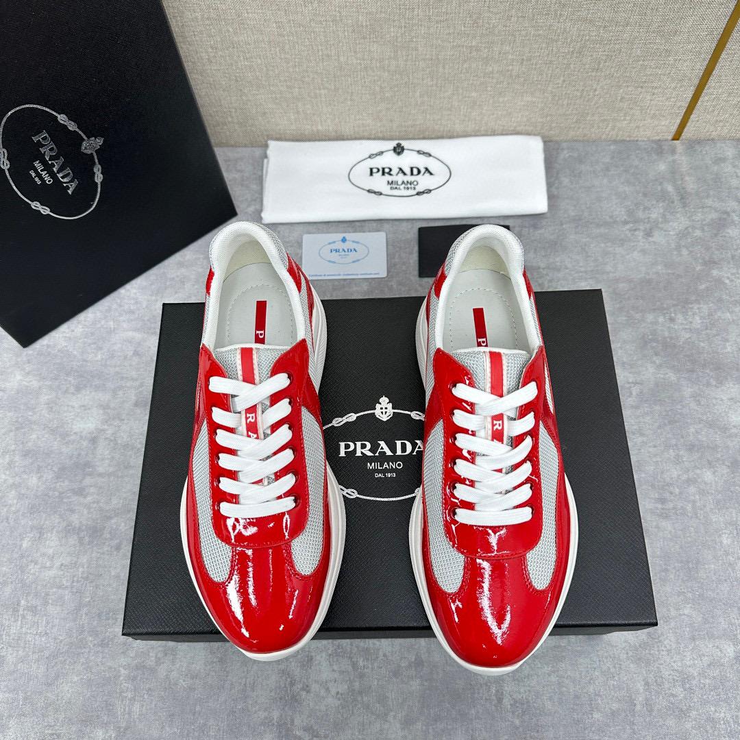 Кроссовки Prada