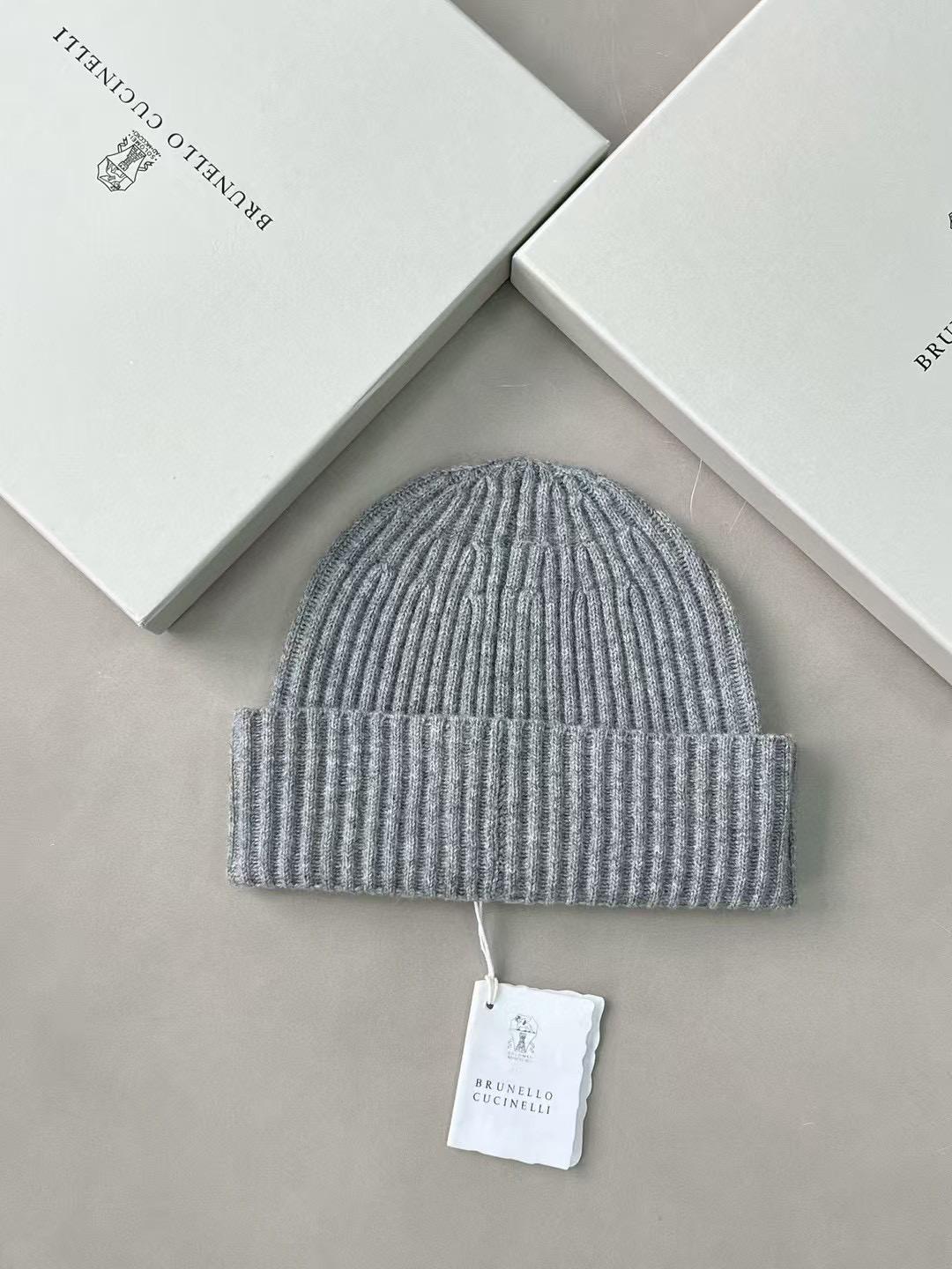 Шапки Brunello Cucinelli 