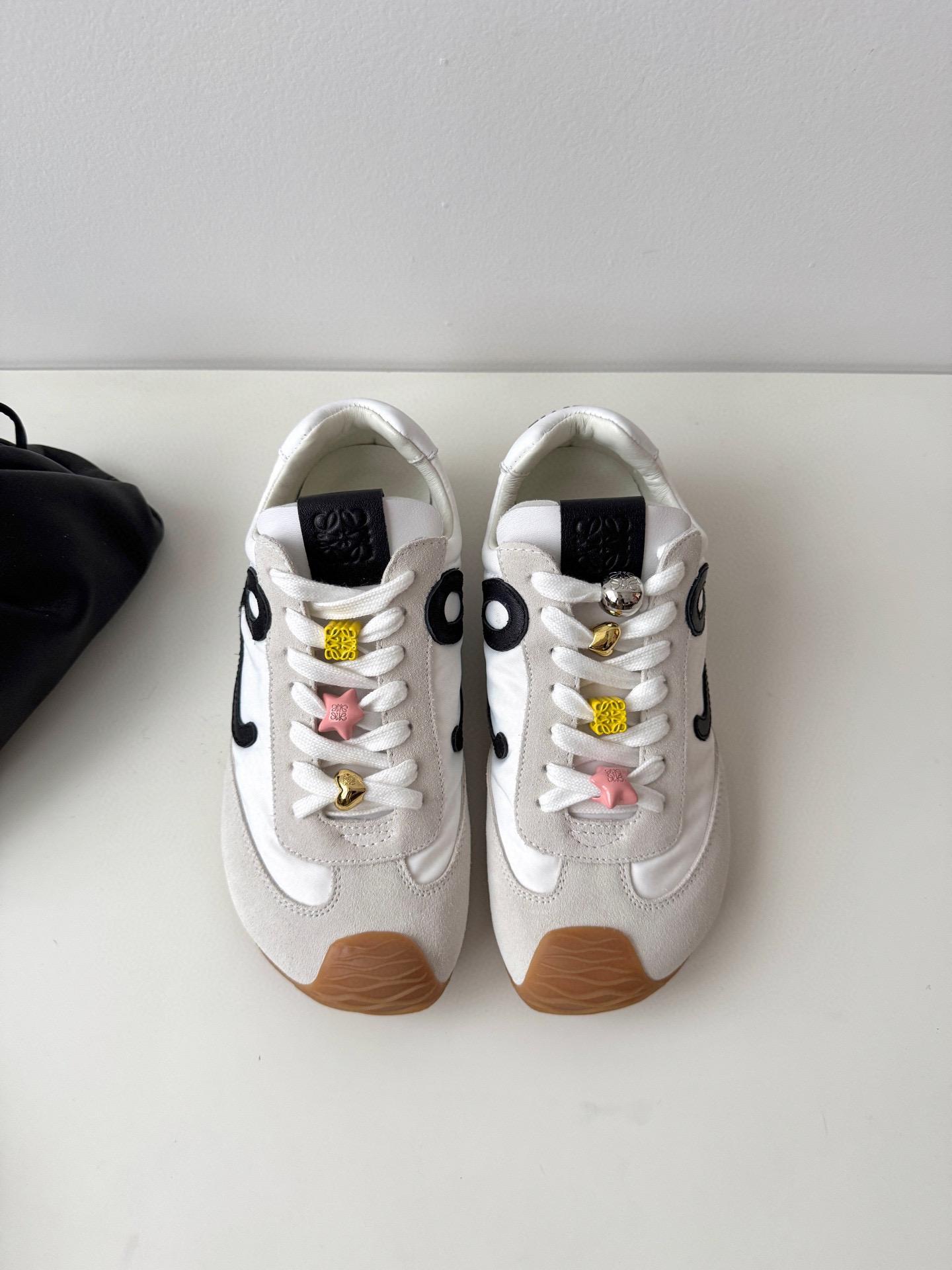 Кроссовки Loewe