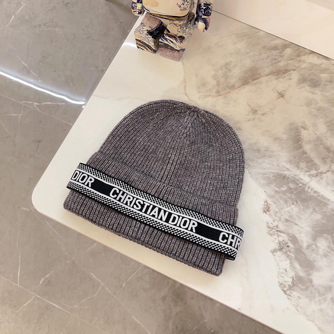 Шапка Dior