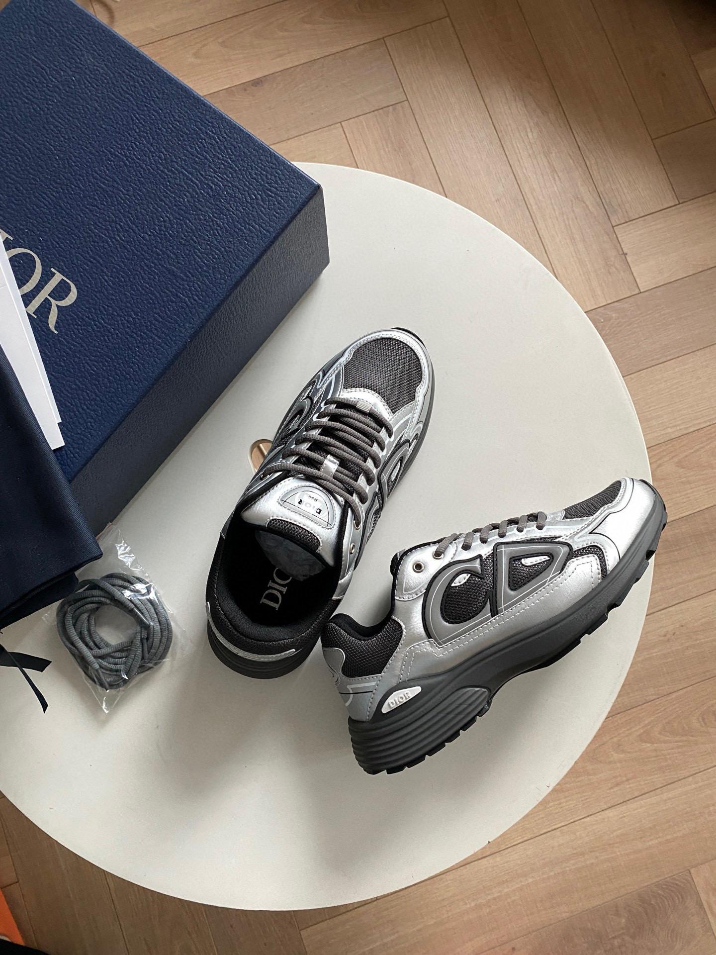 Кроссовки Dior 