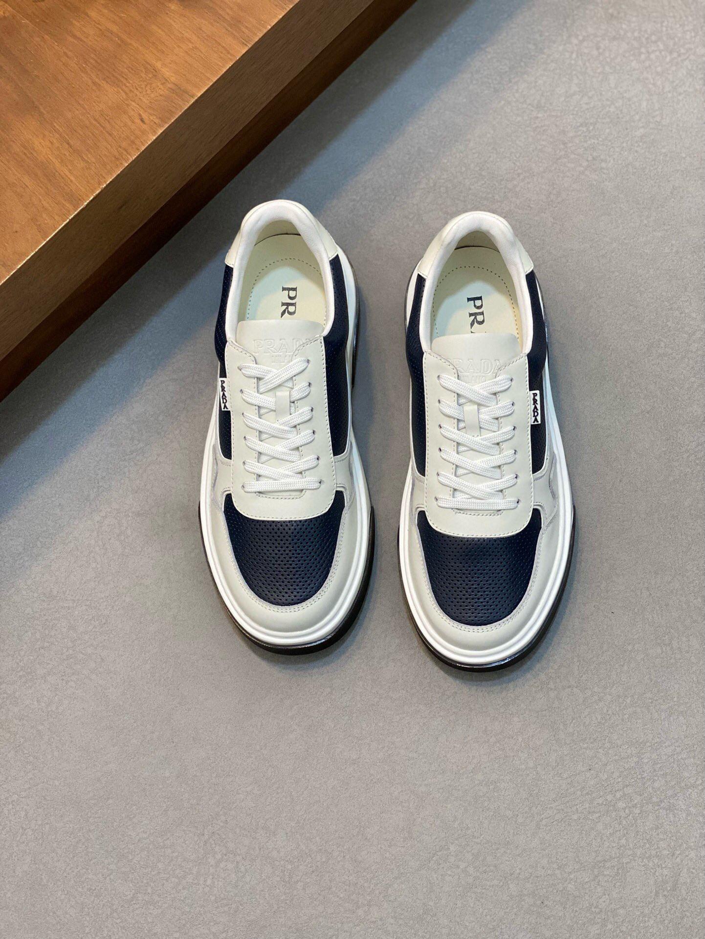Кроссовки Prada 