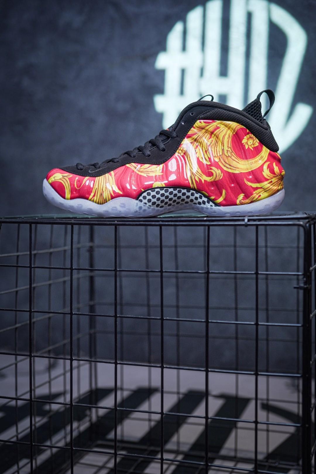 Кроссовки Nike 