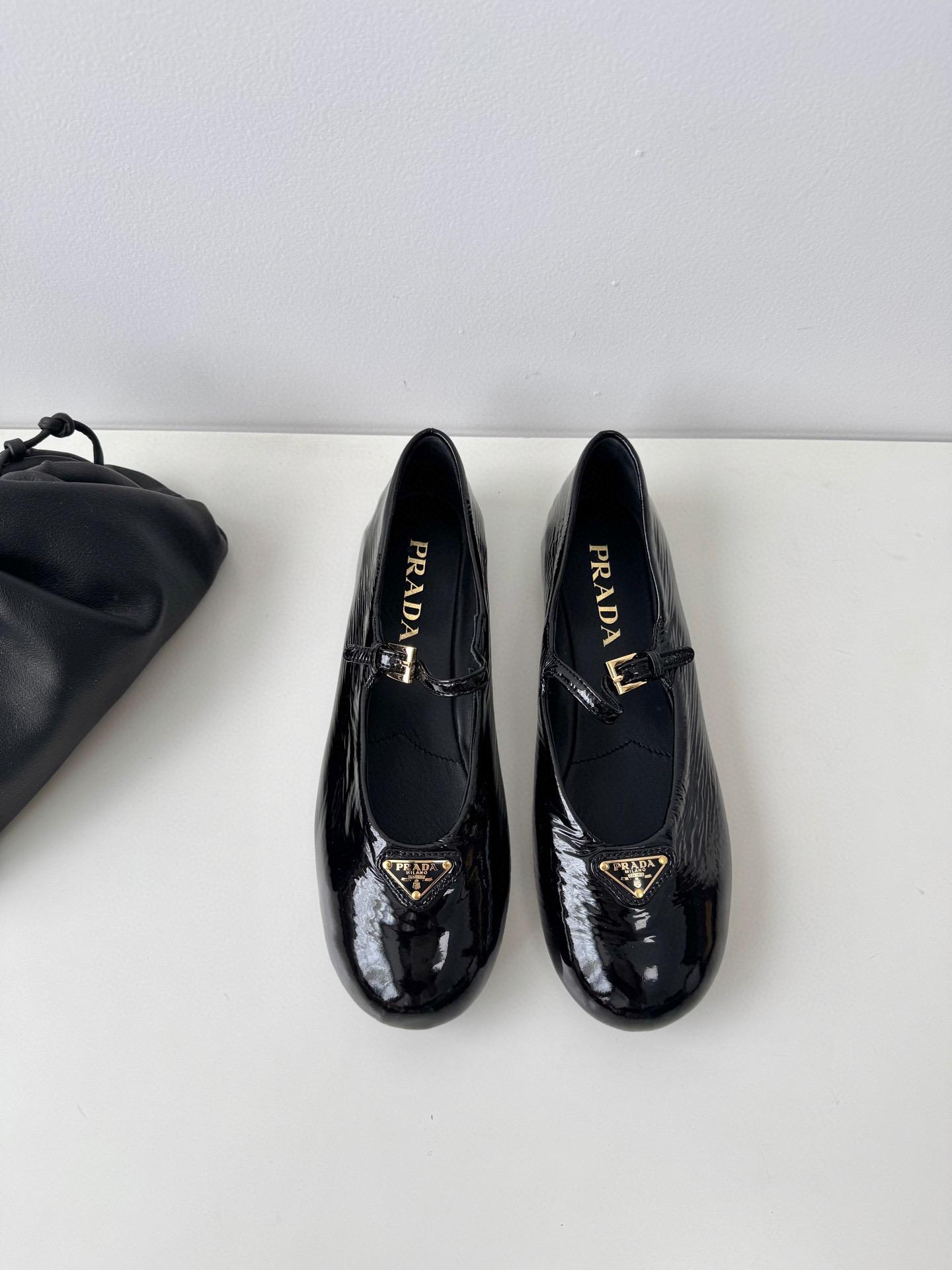 Балетки Prada