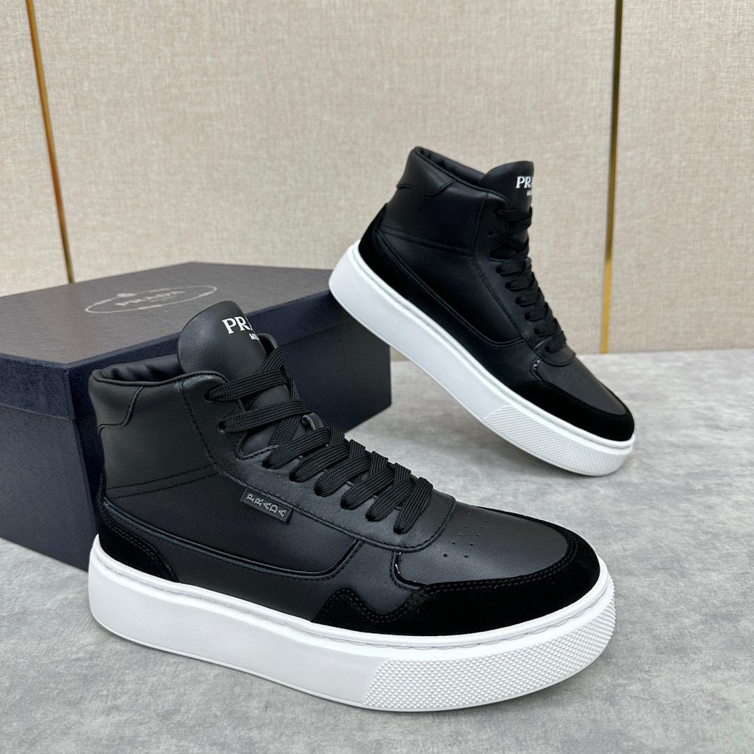 Кроссовки Prada 