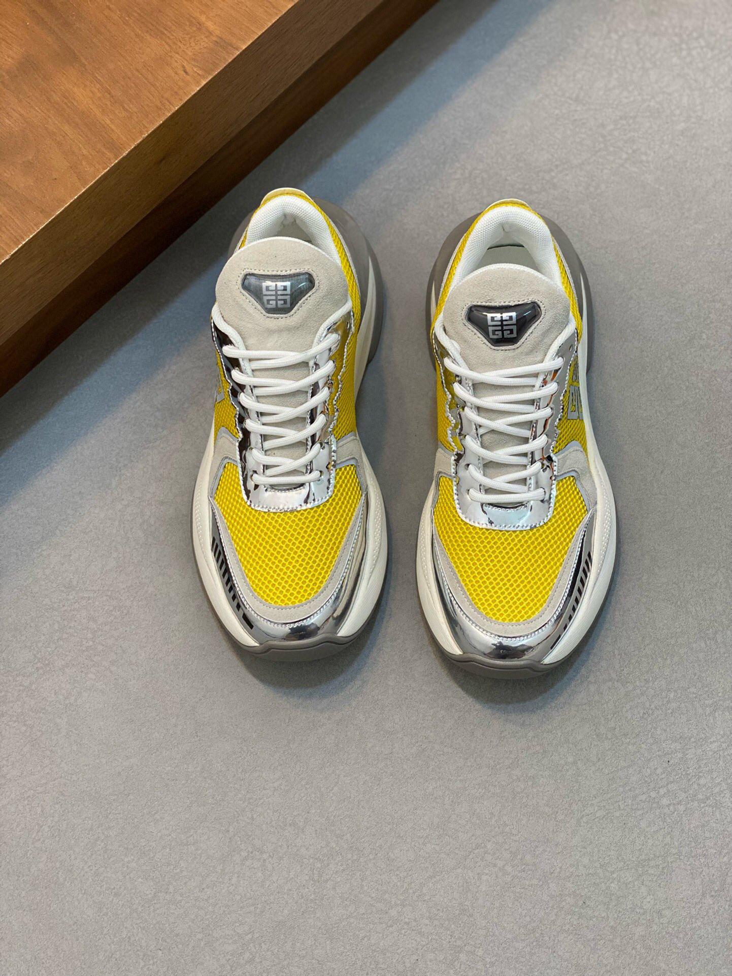 Кроссовки Givenchy 