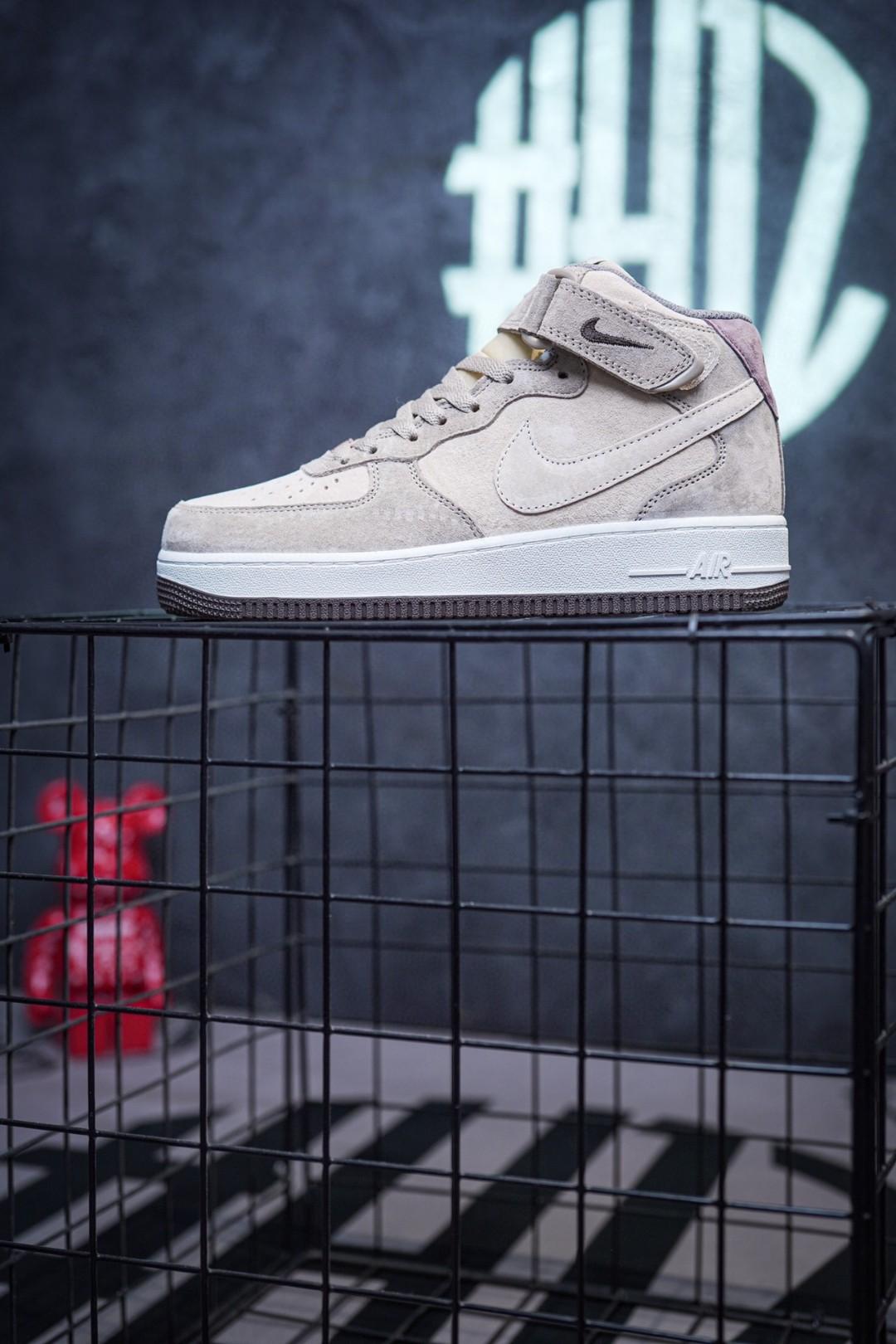 Кроссовки Nike Air Force 1