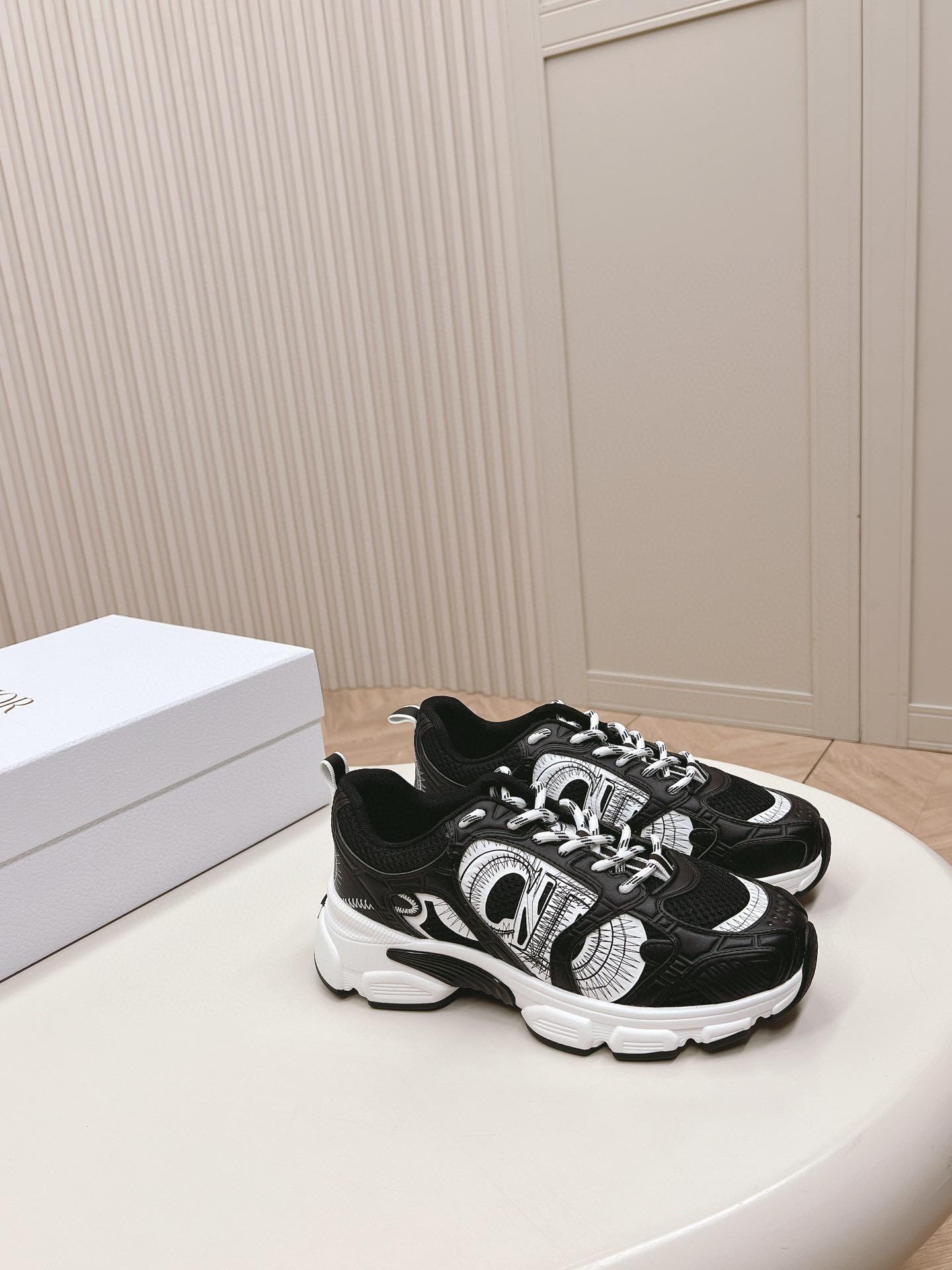 Кроссовки Dior  