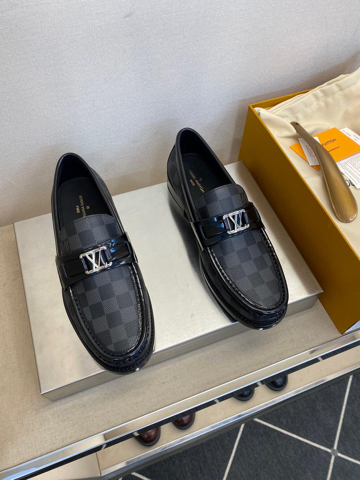 Лоферы Louis Vuitton 