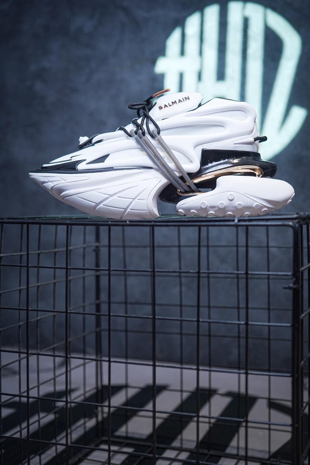 Кроссовки Balmain