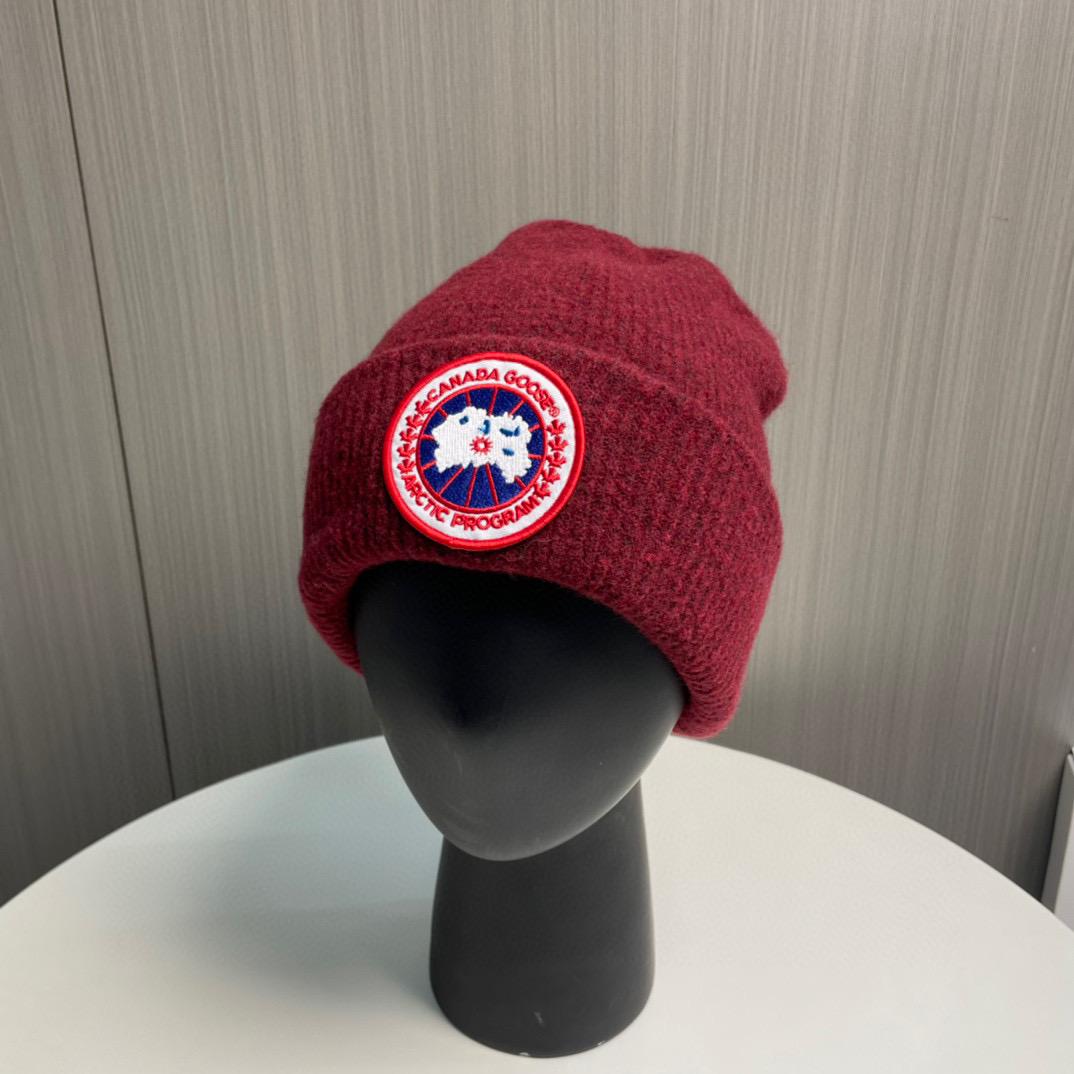 Шапка Canada Goose