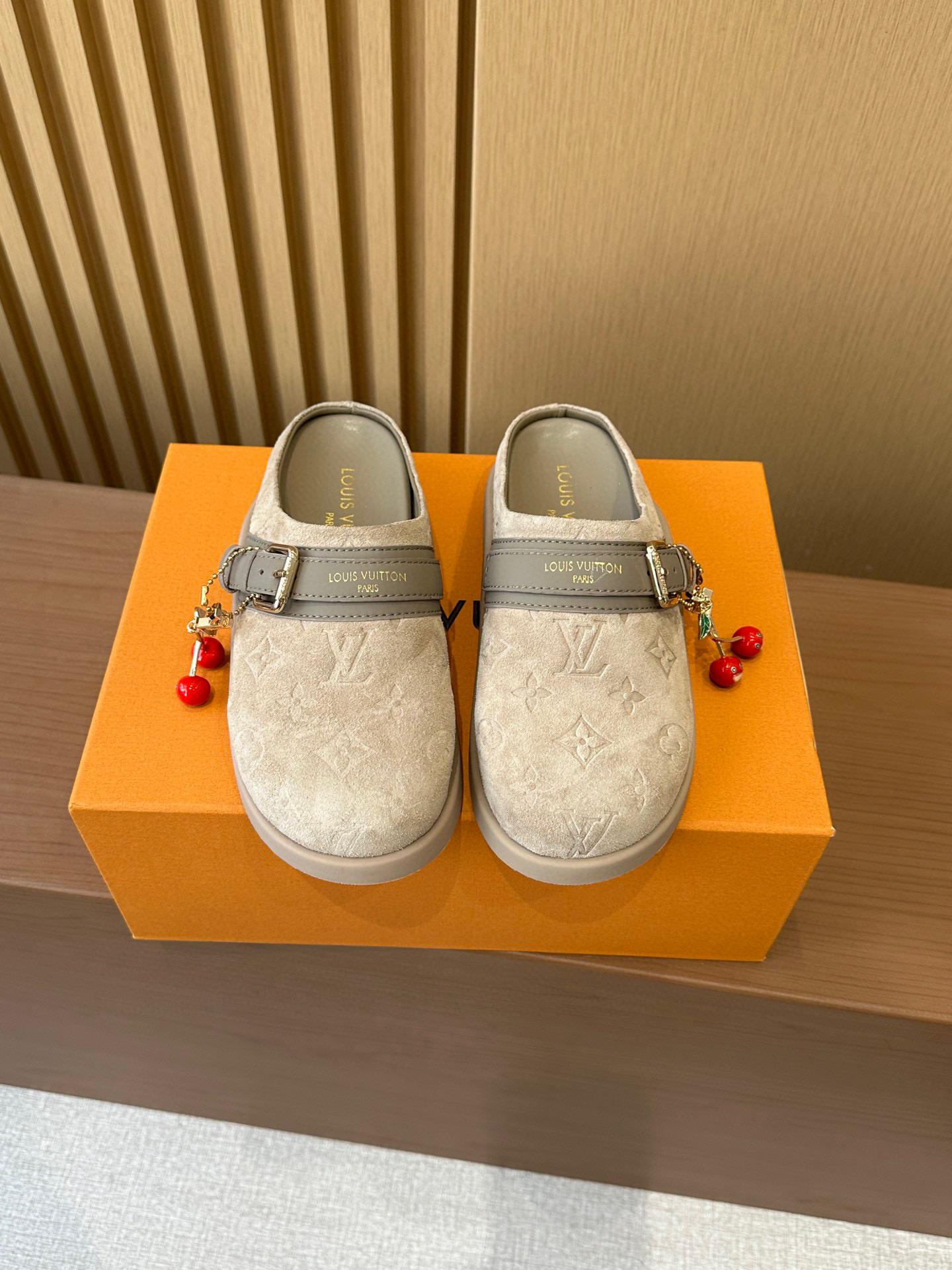 Тапки Louis Vuitton 