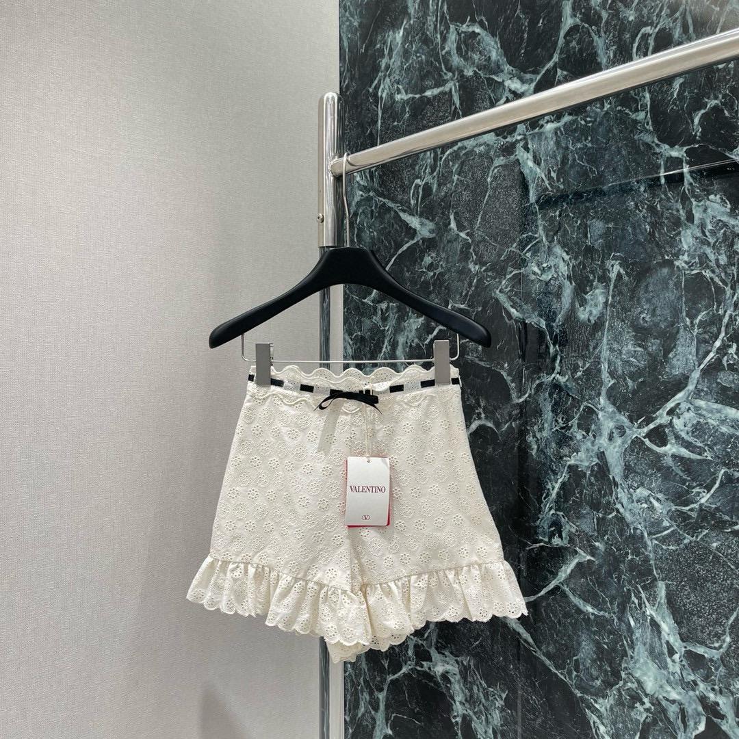 Шорты Valentino 