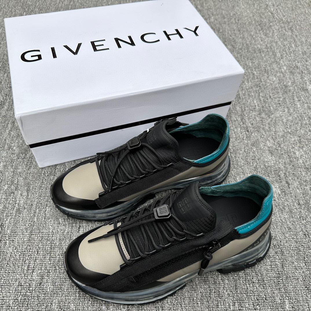 Кроссовки Givenchy