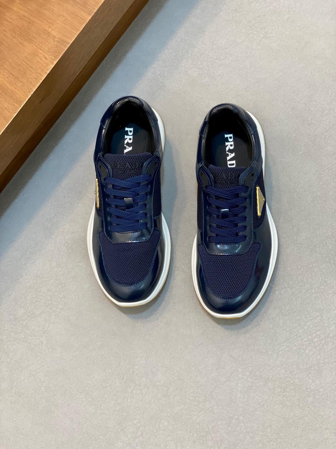 Кроссовки Prada 