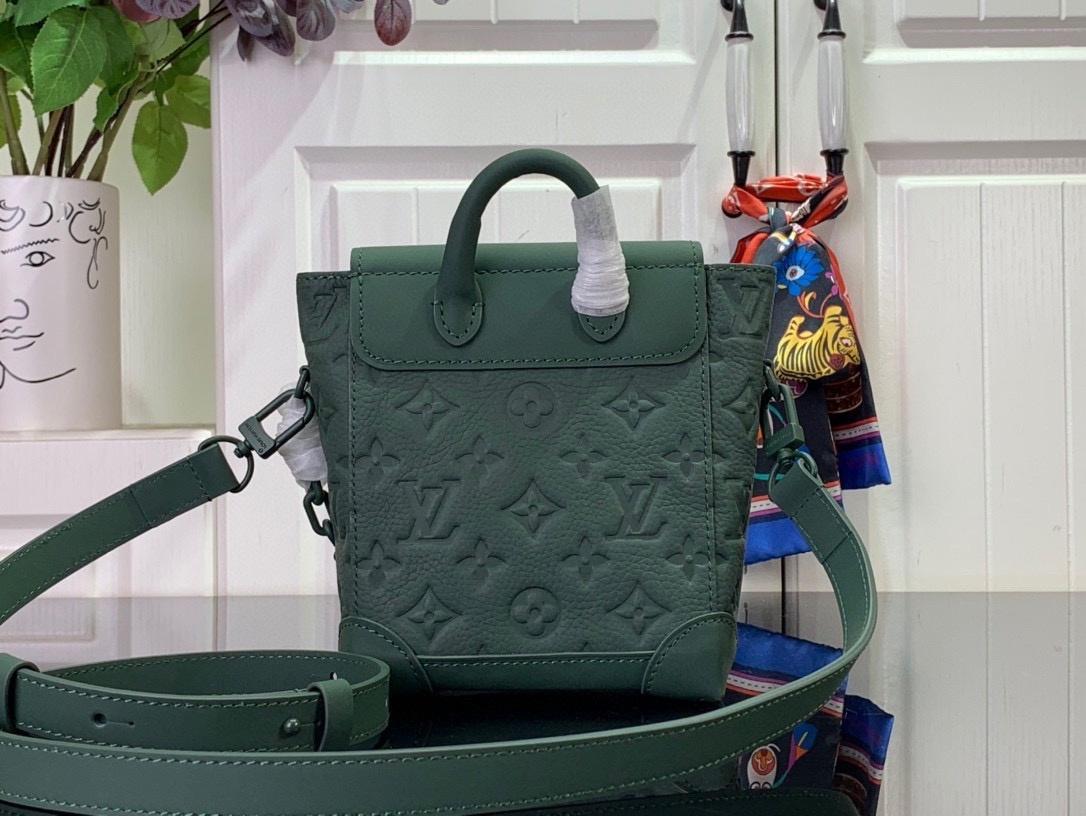 Портфель Louis Vuitton