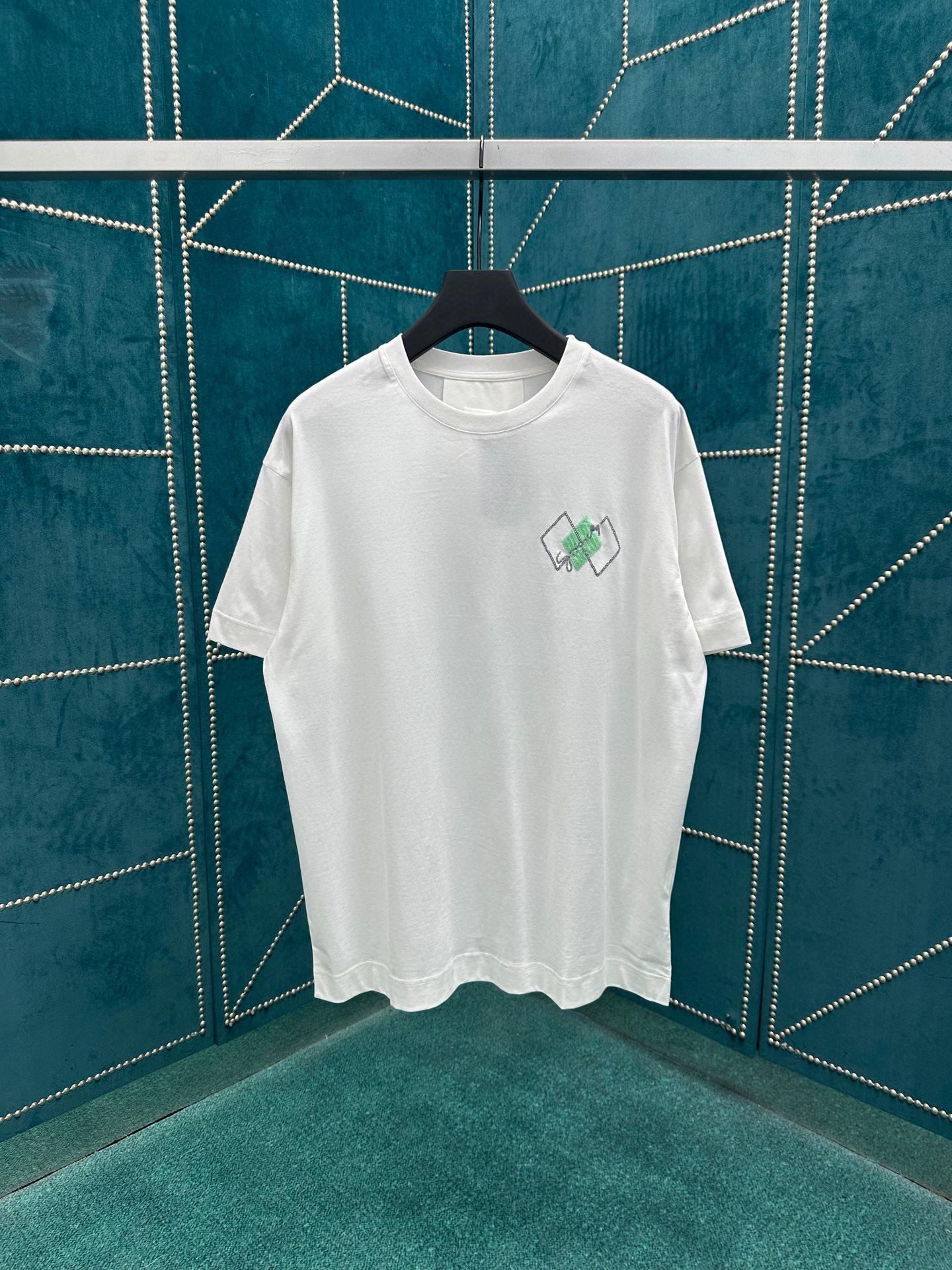 Футболка Givenchy