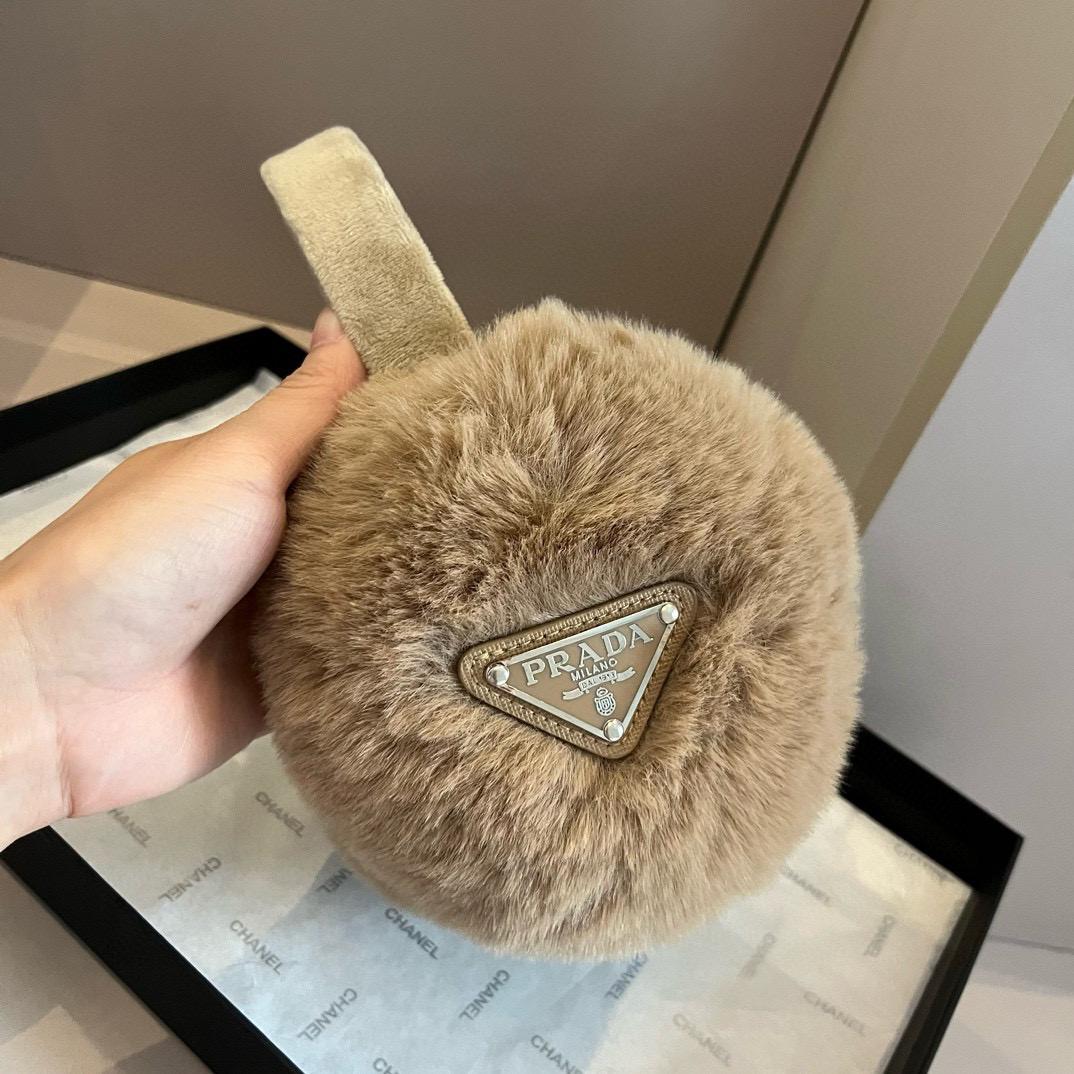 Наушники Prada