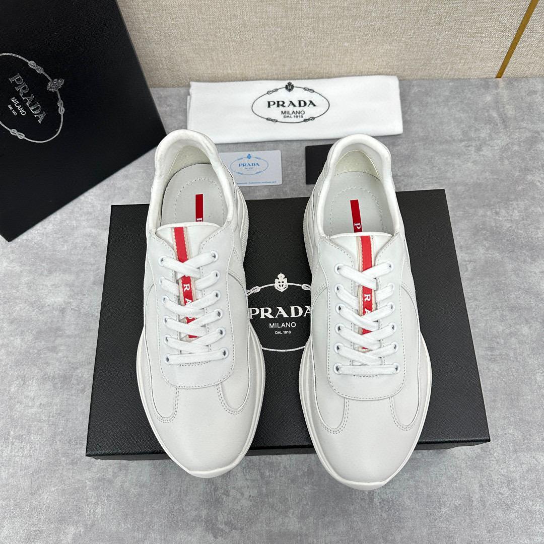 Кроссовки Prada