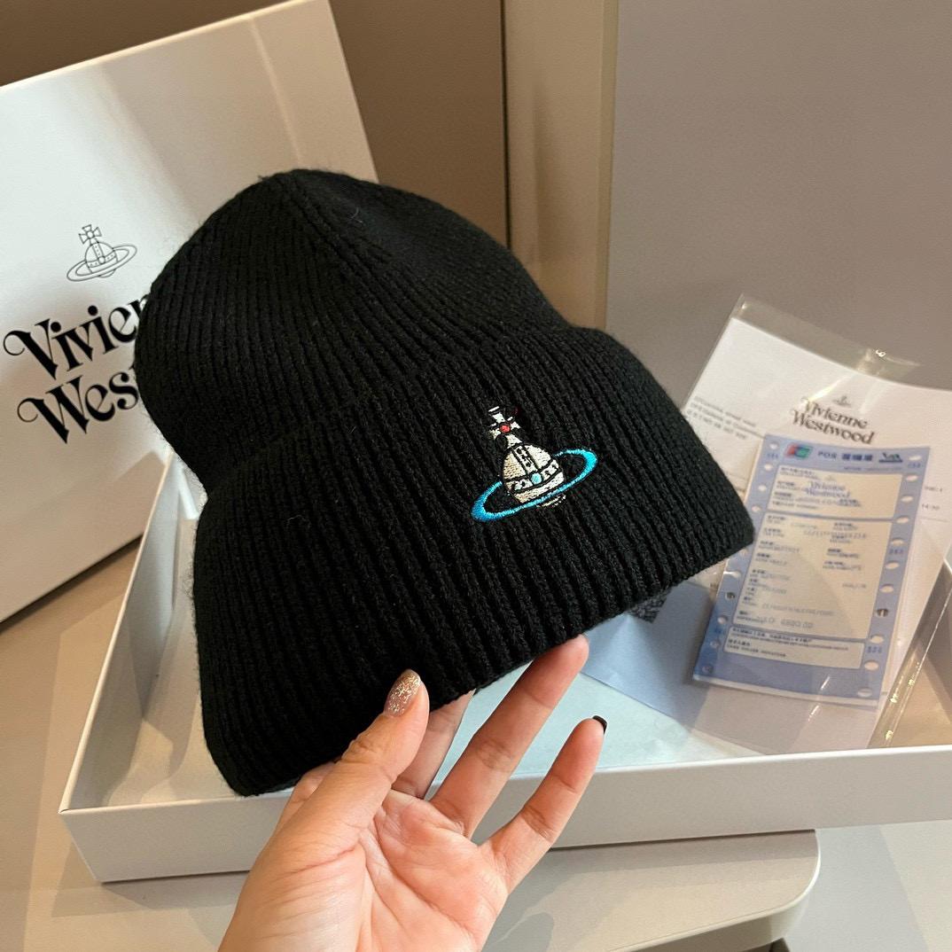 Шапка Vivienne Westwood