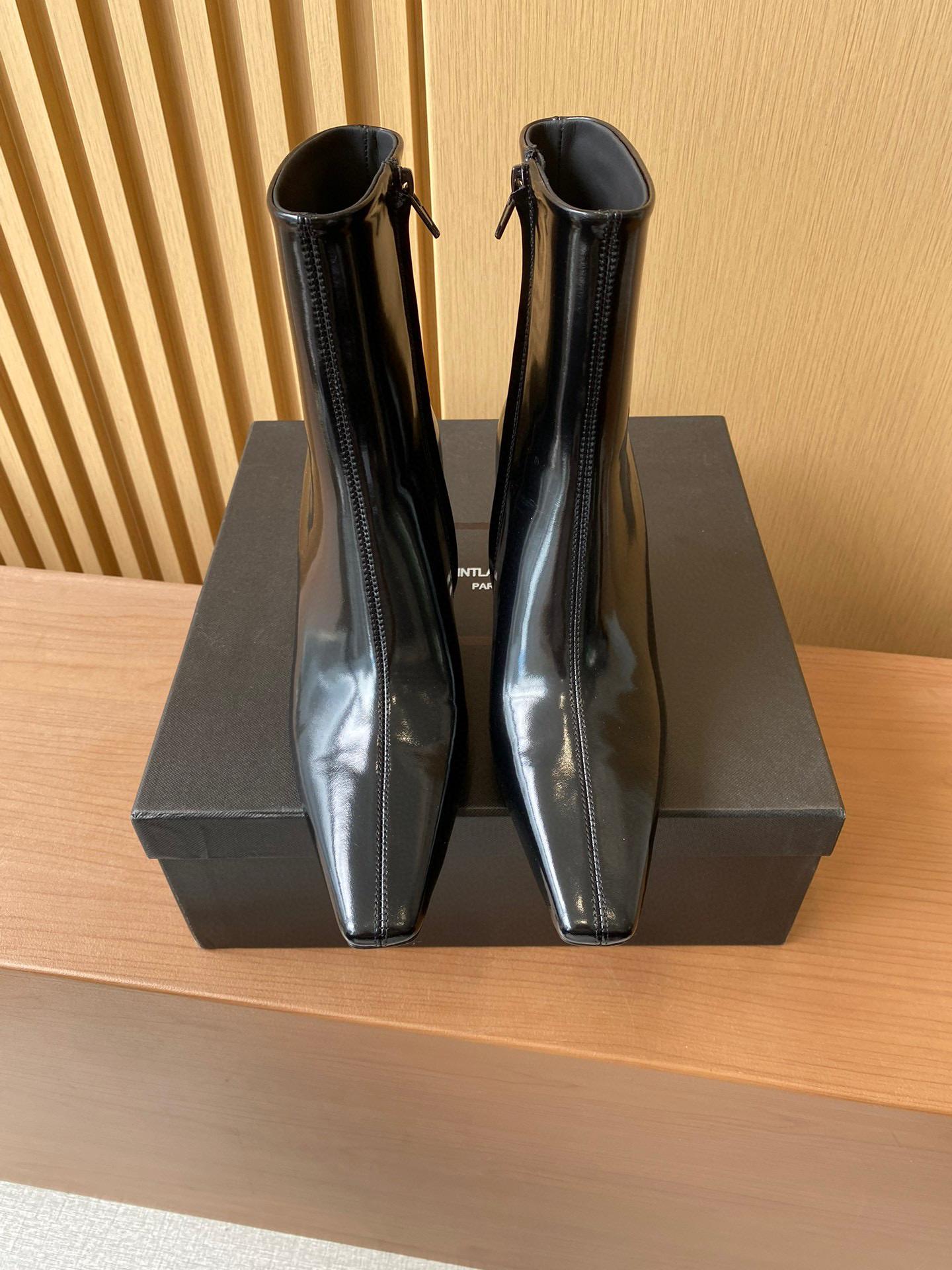 Сапоги Saint Laurent