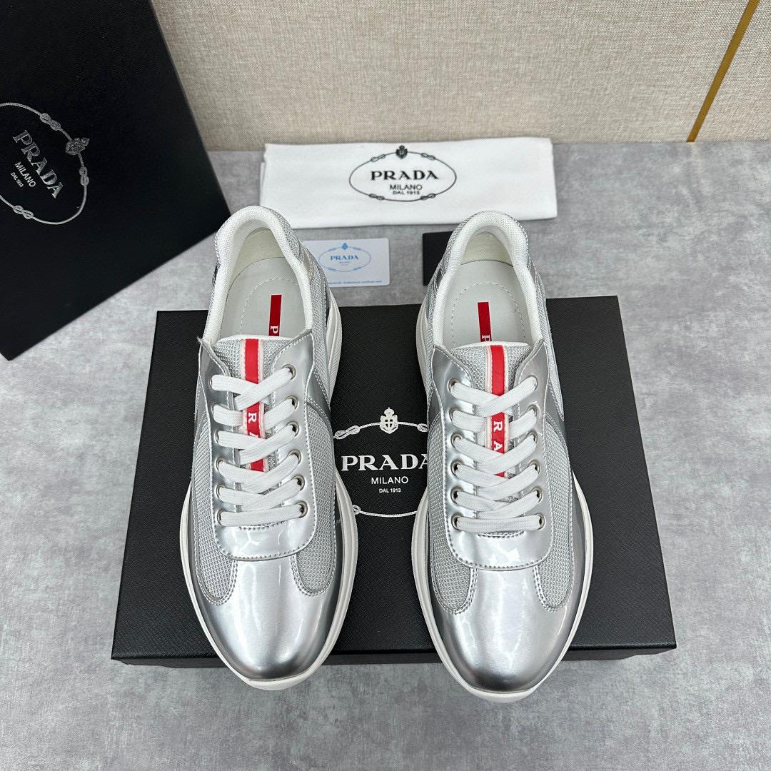 Кроссовки Prada