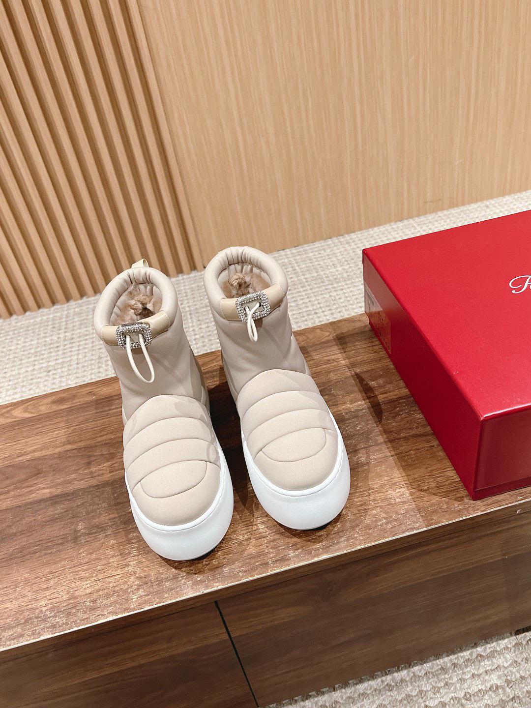 Дутики Roger Vivier 