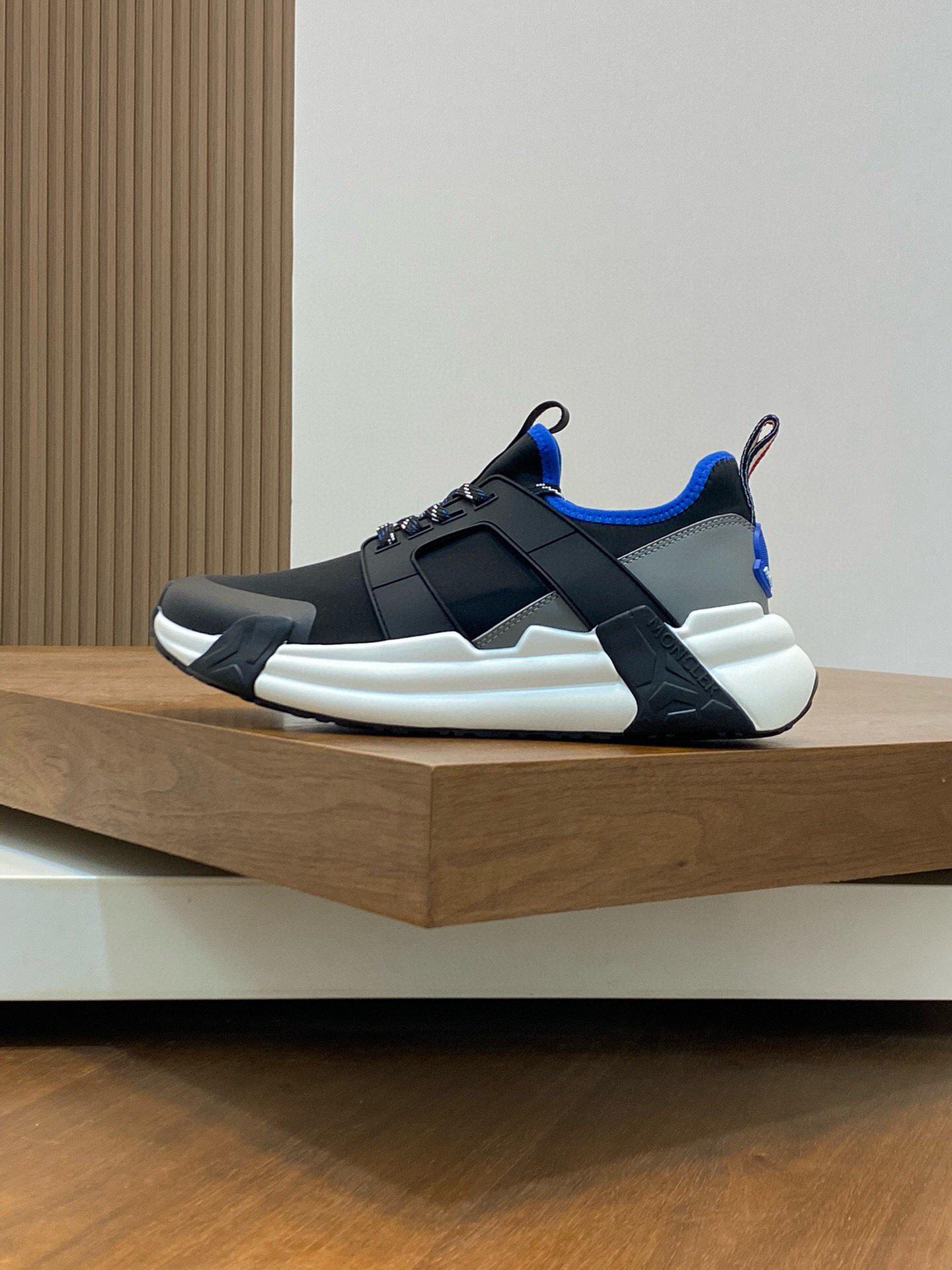 Кроссовки Moncler 