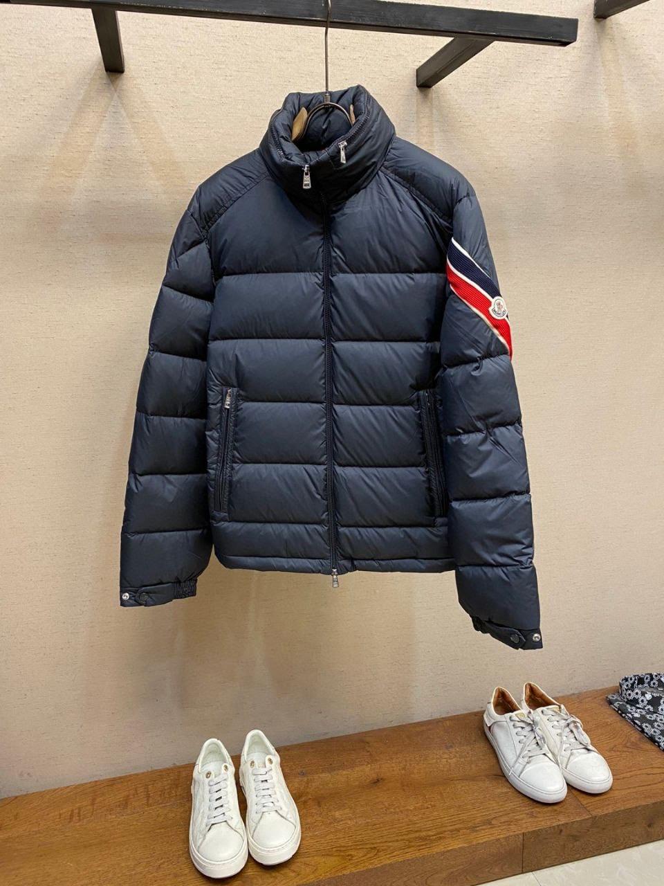 Пуховик Moncler  