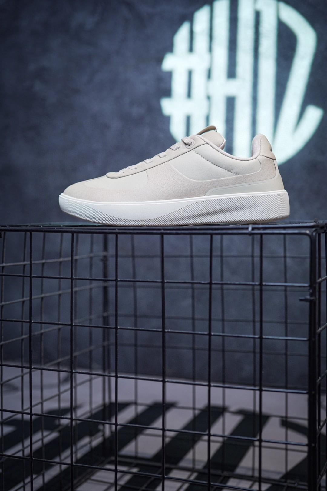 Кроссовки Lululemon 