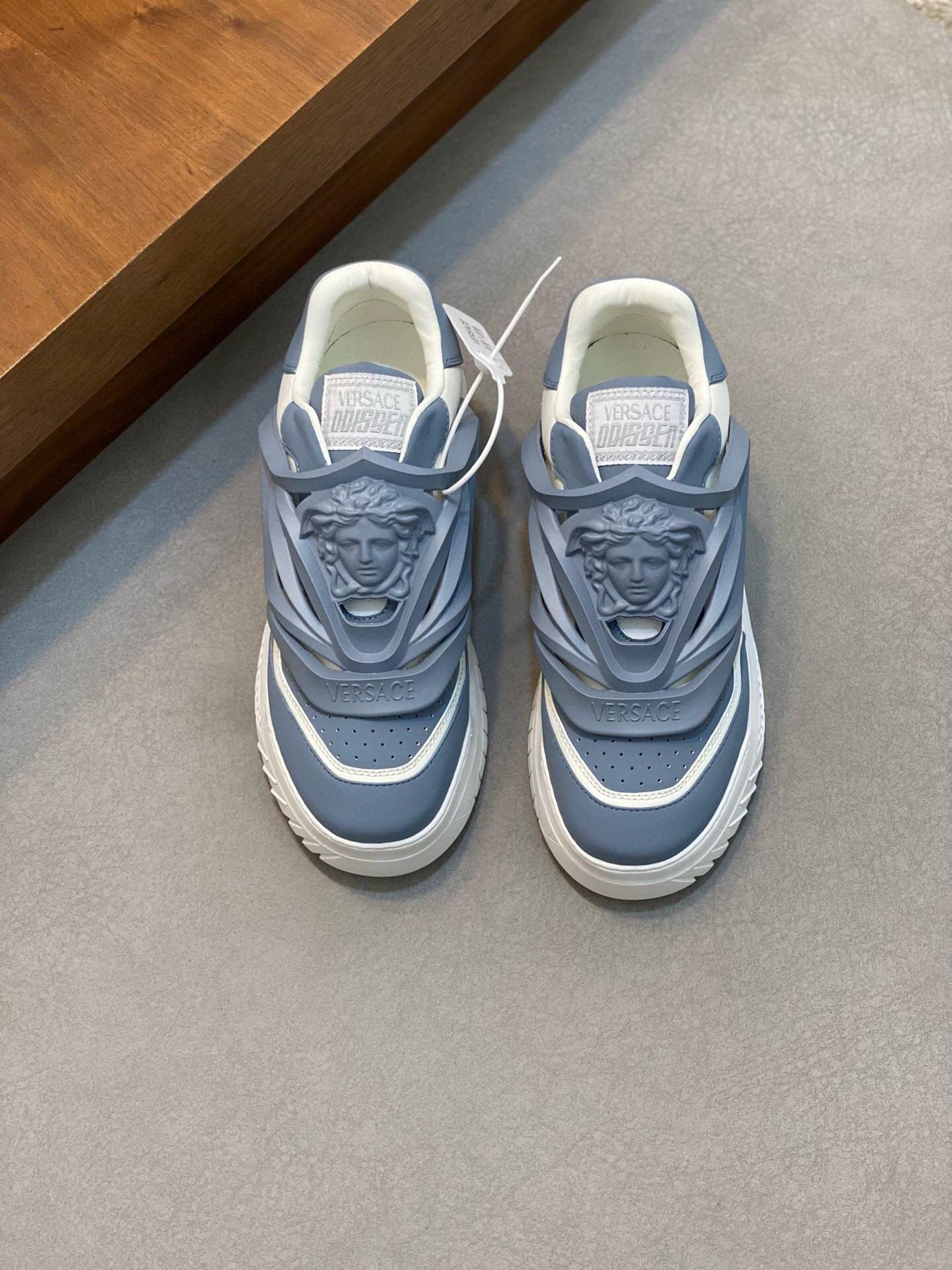 Кроссовки Versace