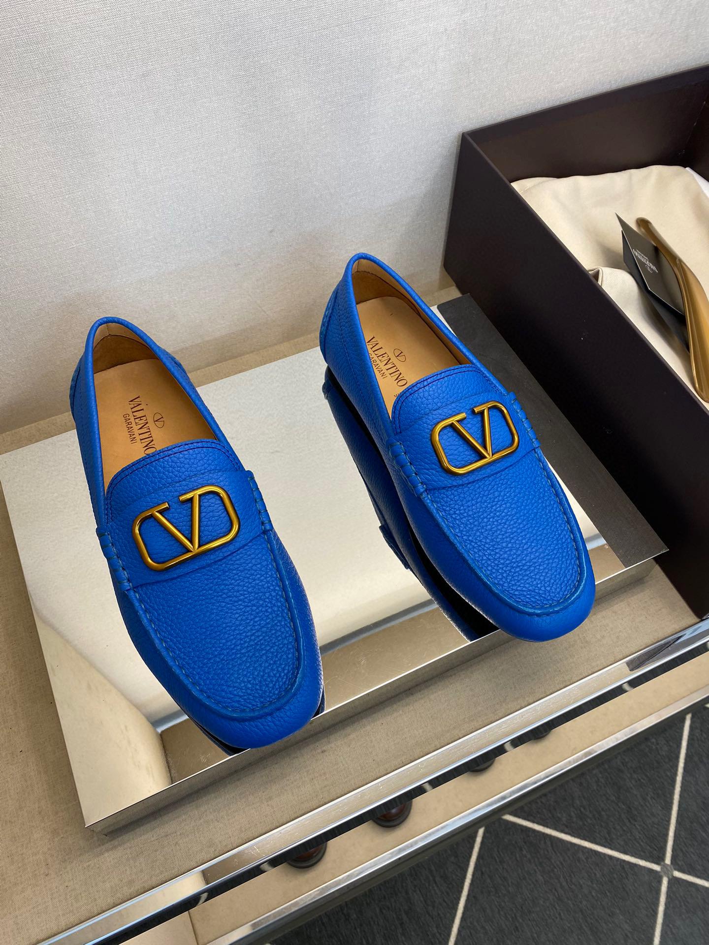 Лоферы Valentino