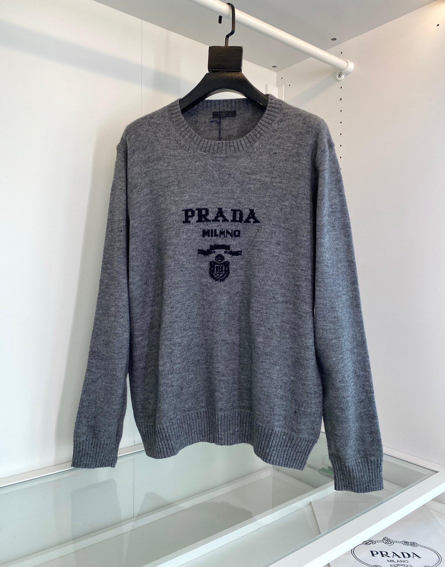 Лонгслив Prada 