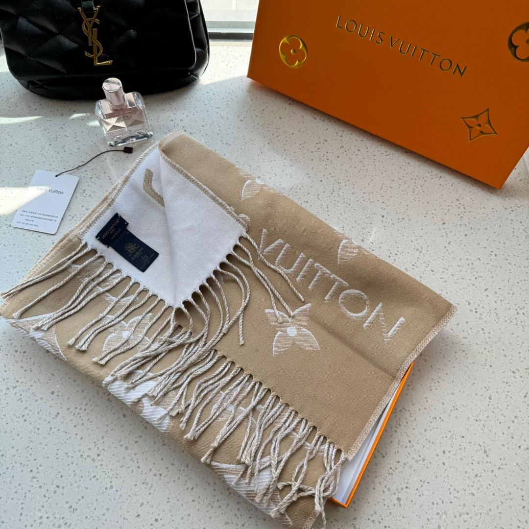 Шарф Louis Vuitton 