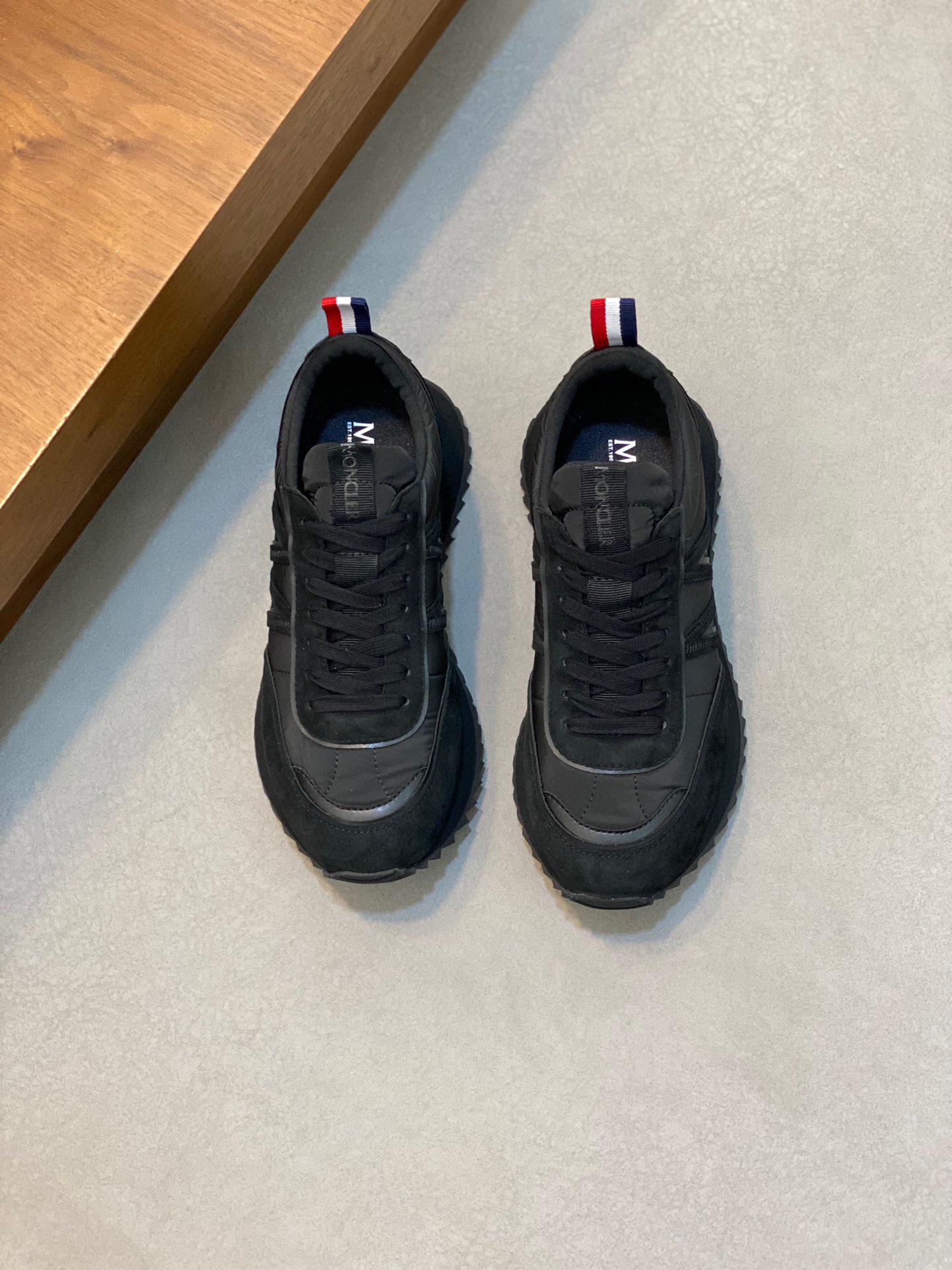 Кроссовки Moncler  