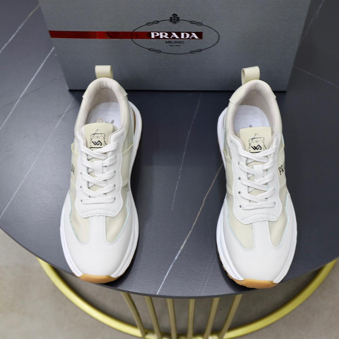 Кроссовки Prada 