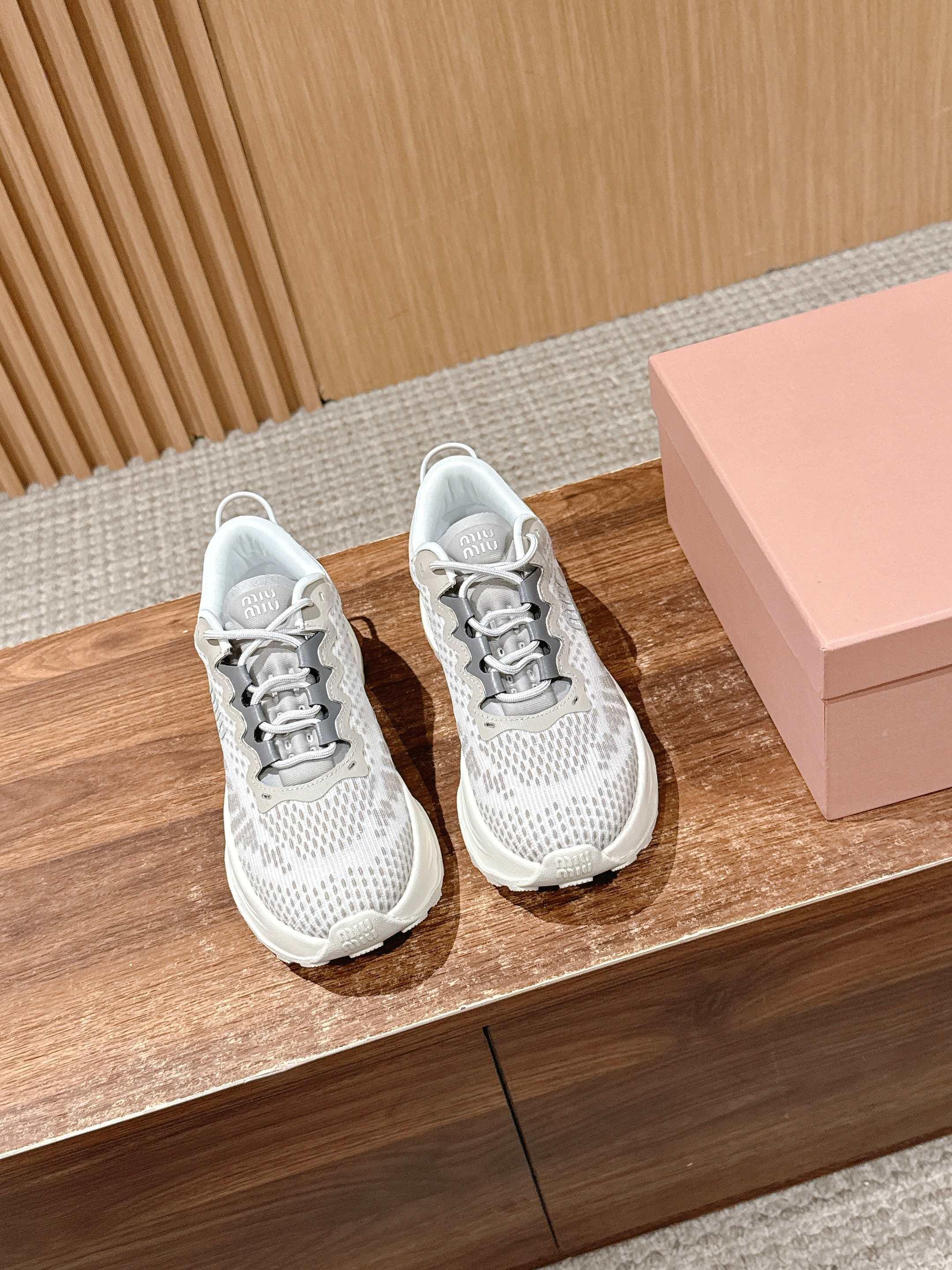 Кроссовки Miu Miu