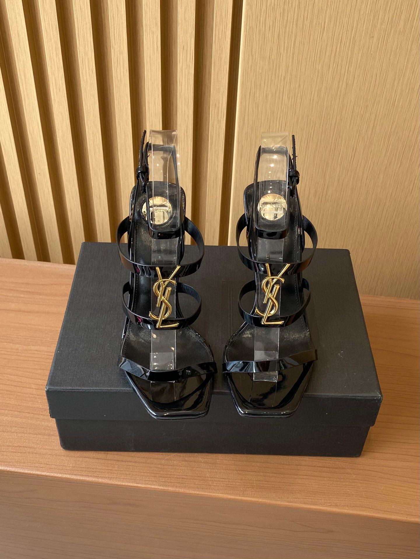 Туфли Saint Laurent 