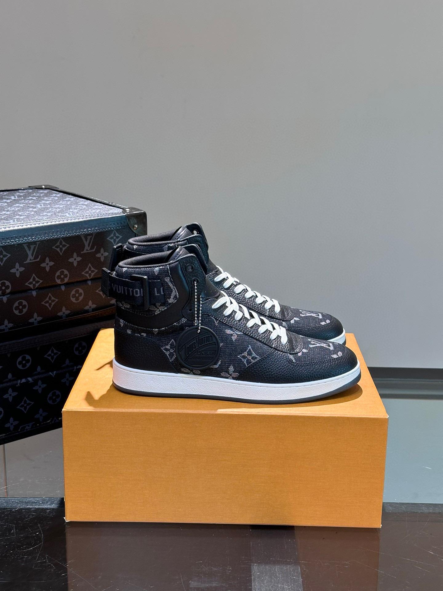 Кроссовки Louis Vuitton 