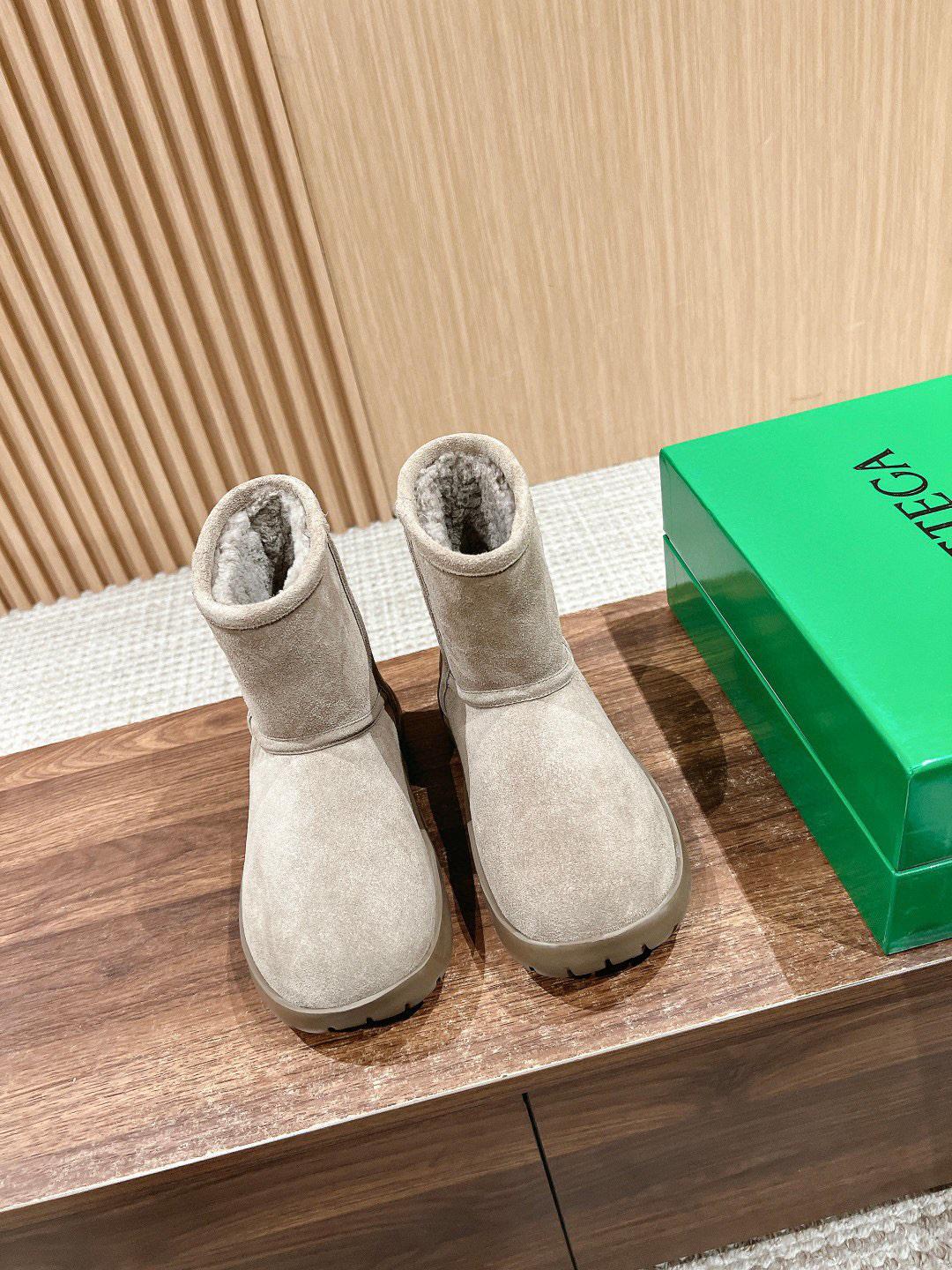 Угги  Bottega Veneta