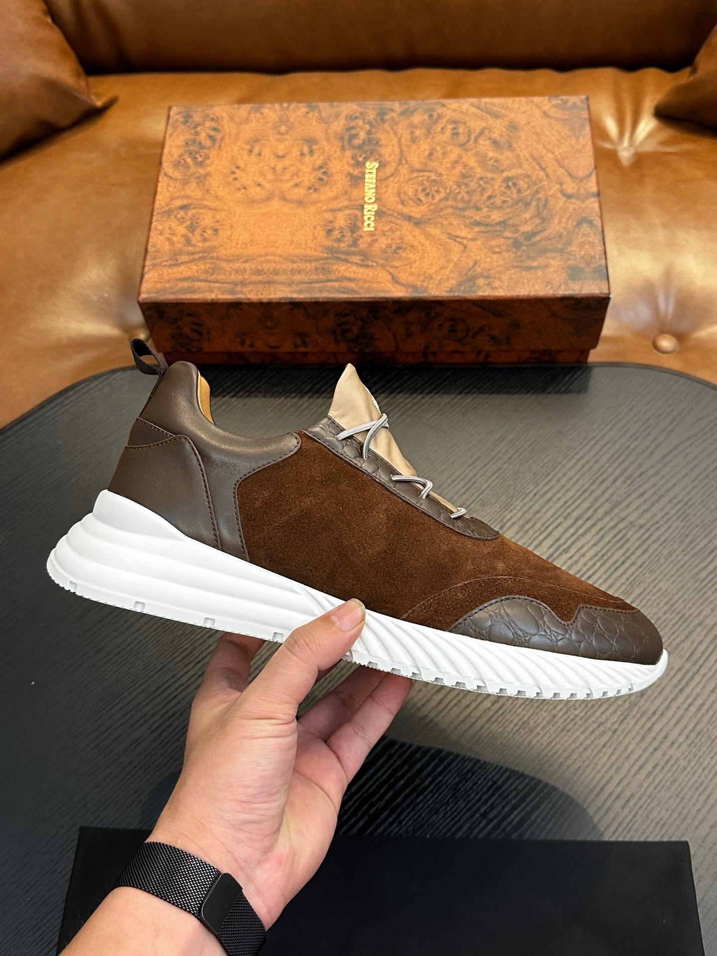 Кроссовки Santoni  